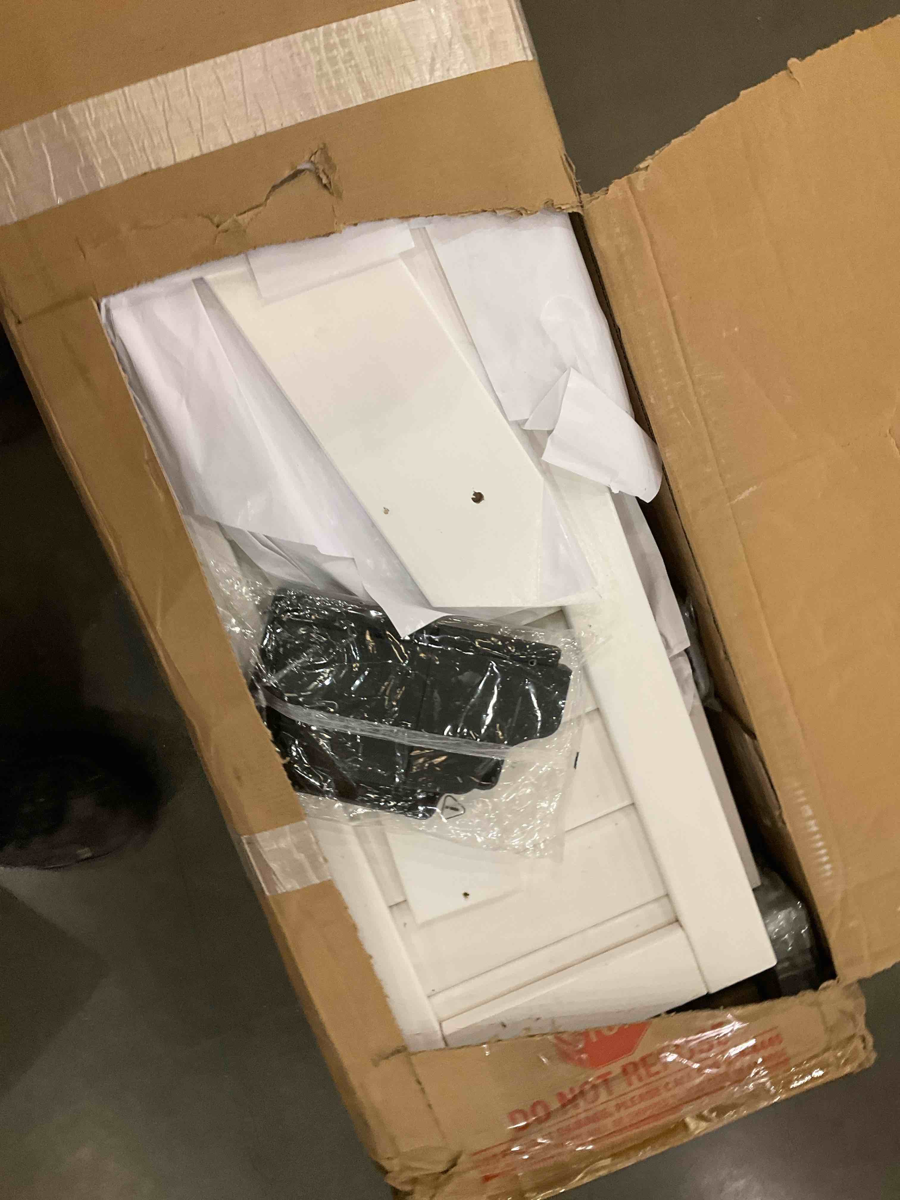 https://s3.amazonaws.com/lotting-images-prod/bidfta/TEA0267134_1736957873492.jpeg