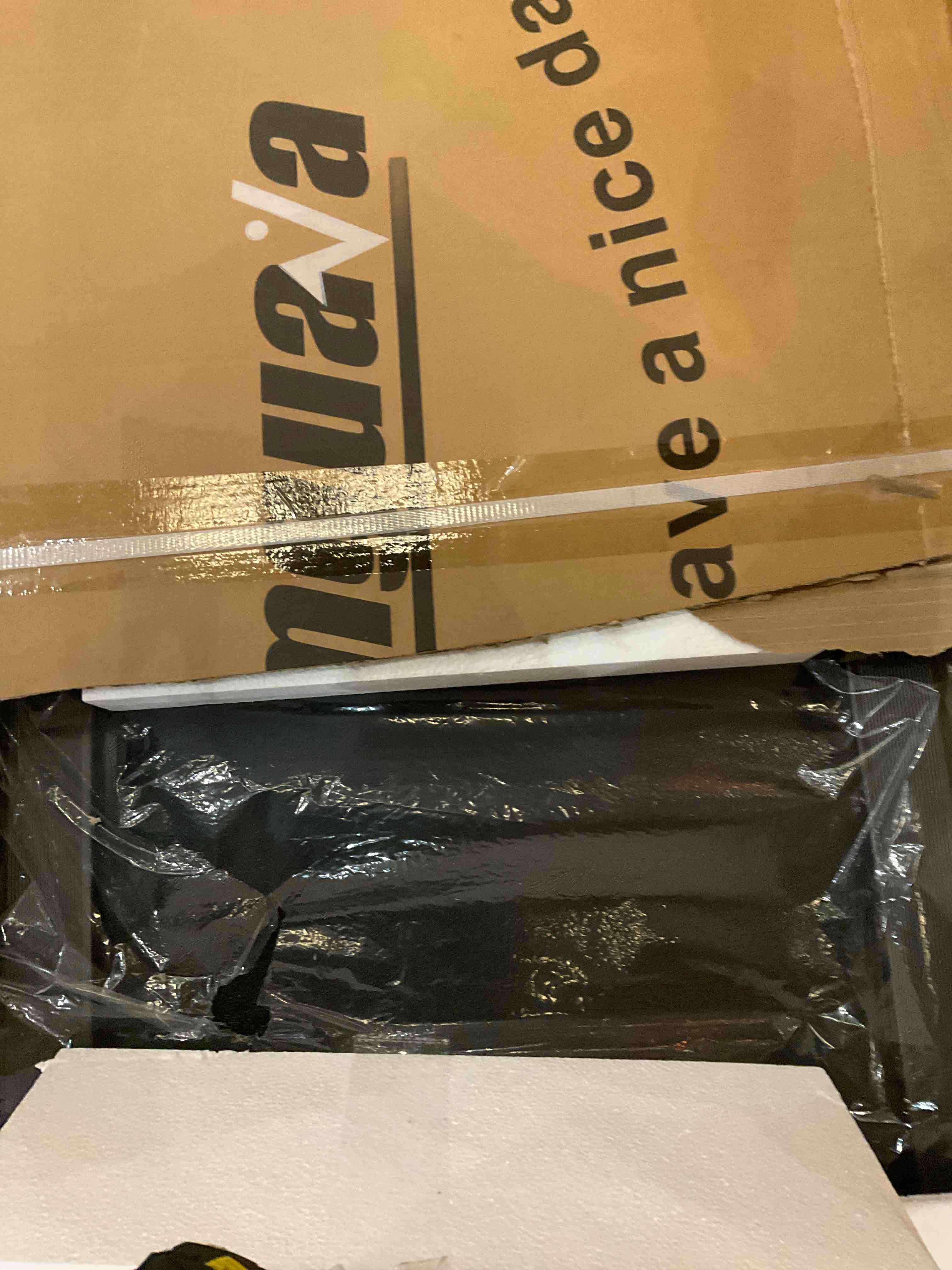 https://s3.amazonaws.com/lotting-images-prod/bidfta/TEA0267138_1736957513359.jpeg