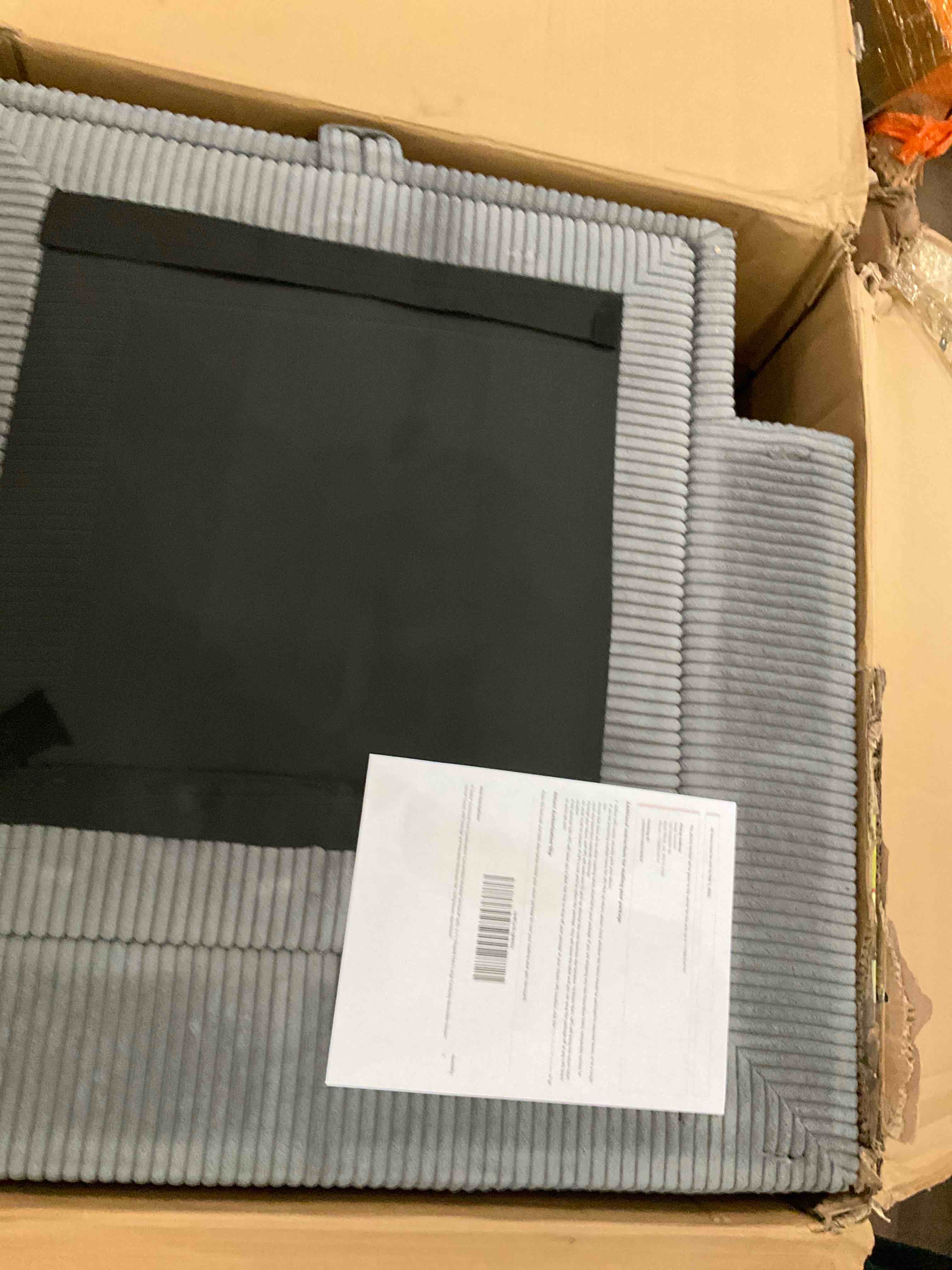 https://s3.amazonaws.com/lotting-images-prod/bidfta/TEA0267372_1736878182085.jpeg