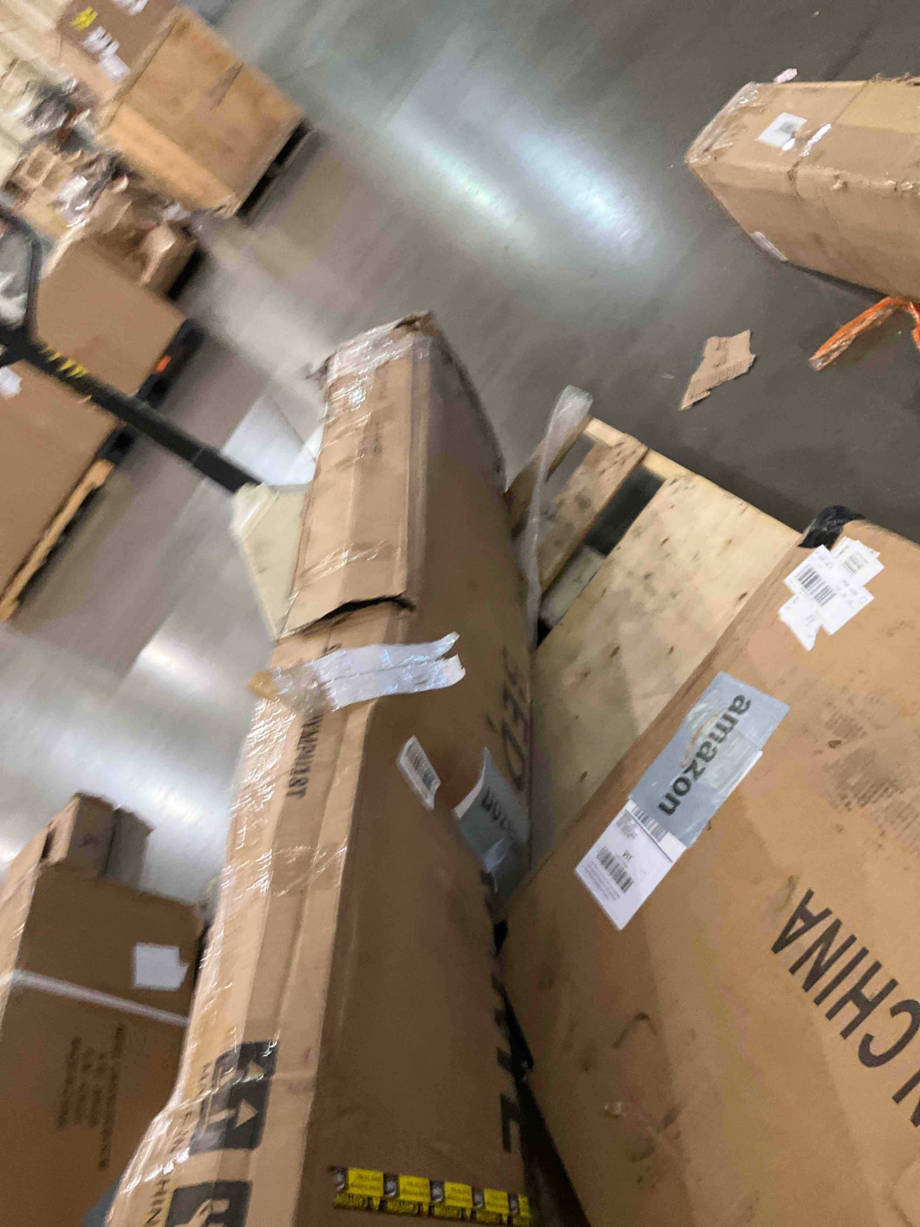 https://s3.amazonaws.com/lotting-images-prod/bidfta/TEA0267526_1736873454219.jpeg
