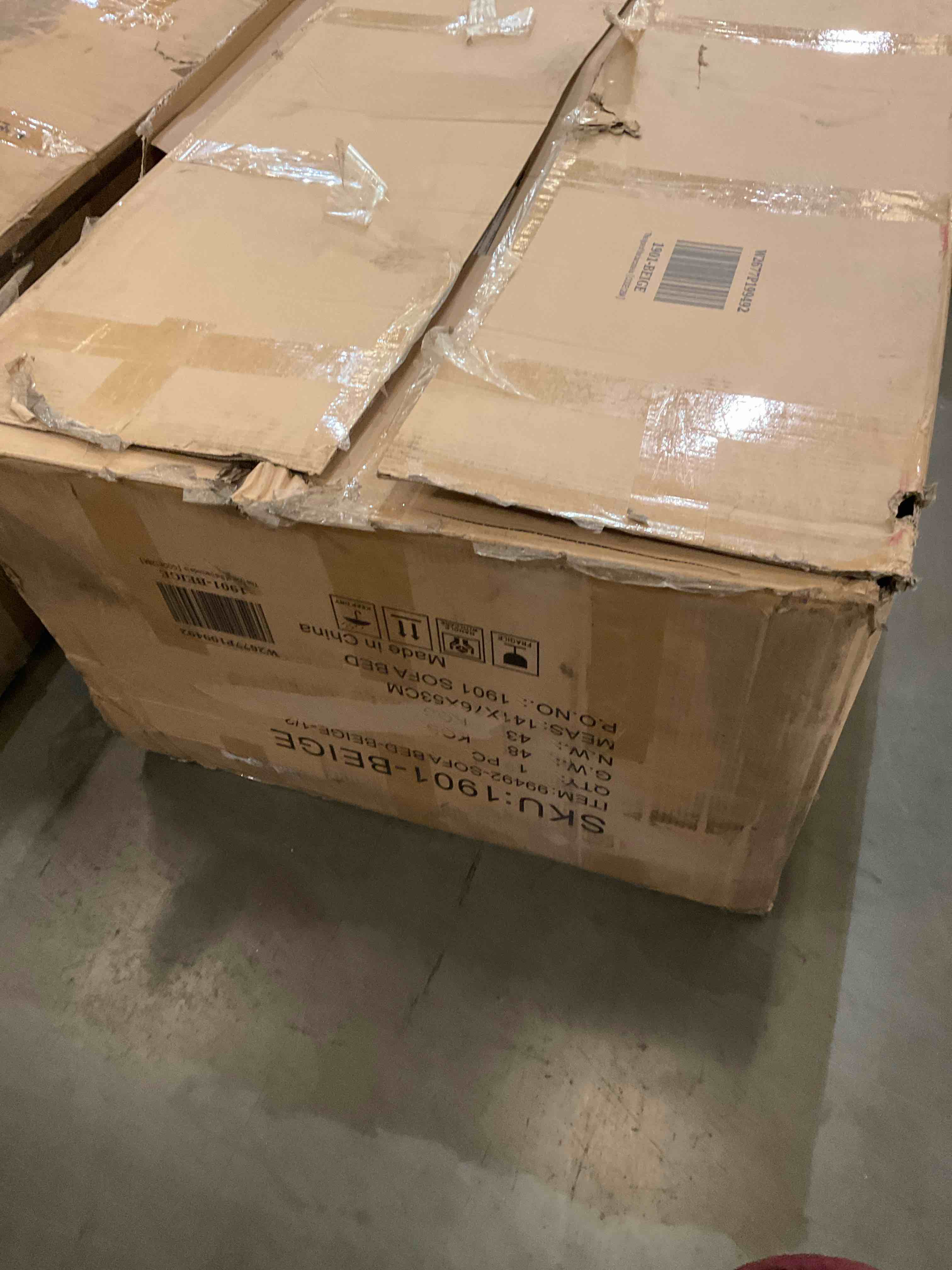 https://s3.amazonaws.com/lotting-images-prod/bidfta/TEA0268032_1732898283195.jpeg