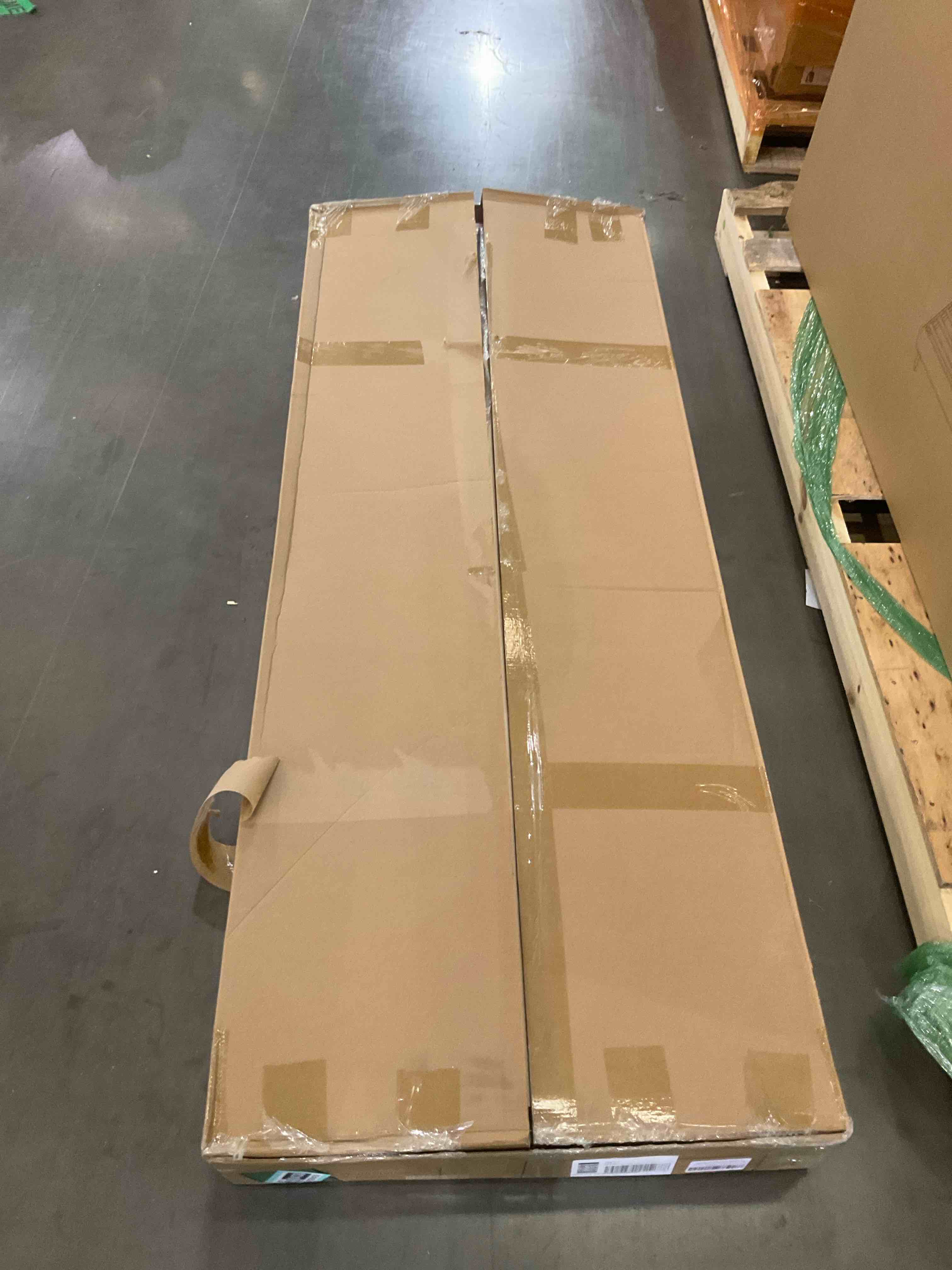 https://s3.amazonaws.com/lotting-images-prod/bidfta/TEA0268433_1732306133480.jpeg