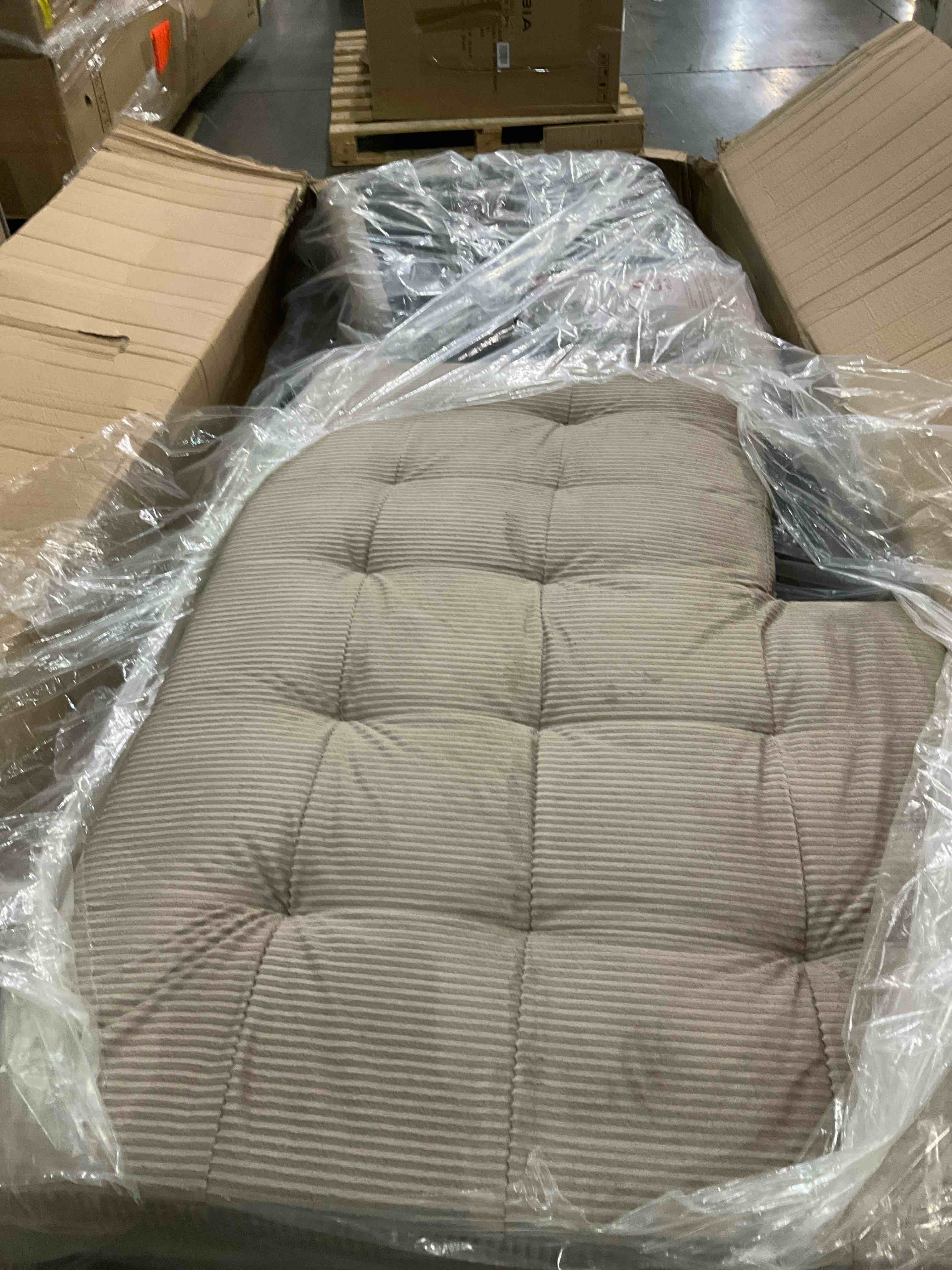 Jatasia2-piece upholstered secti only one set