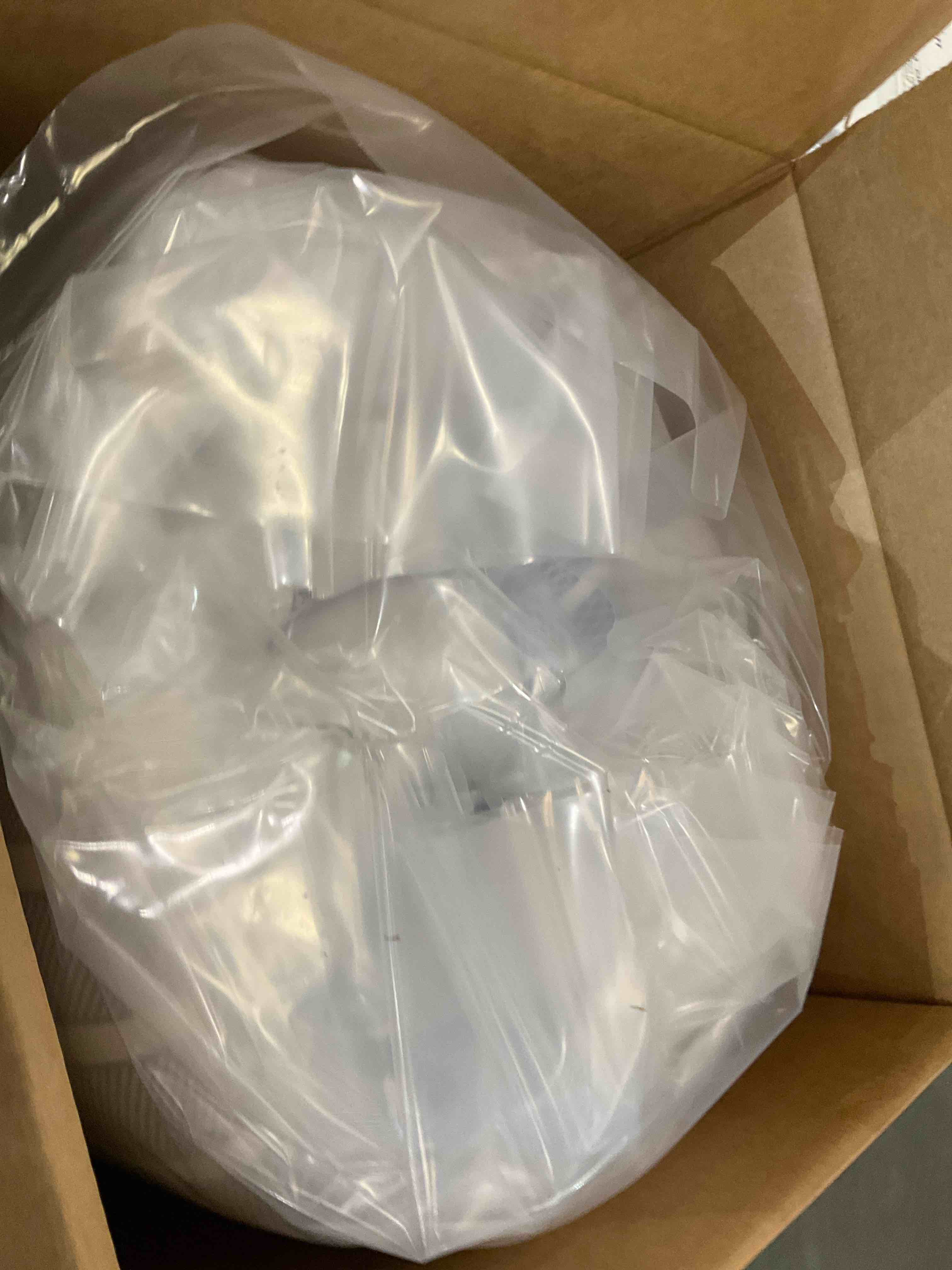 https://s3.amazonaws.com/lotting-images-prod/bidfta/TEA0269008_1731607037695.jpeg