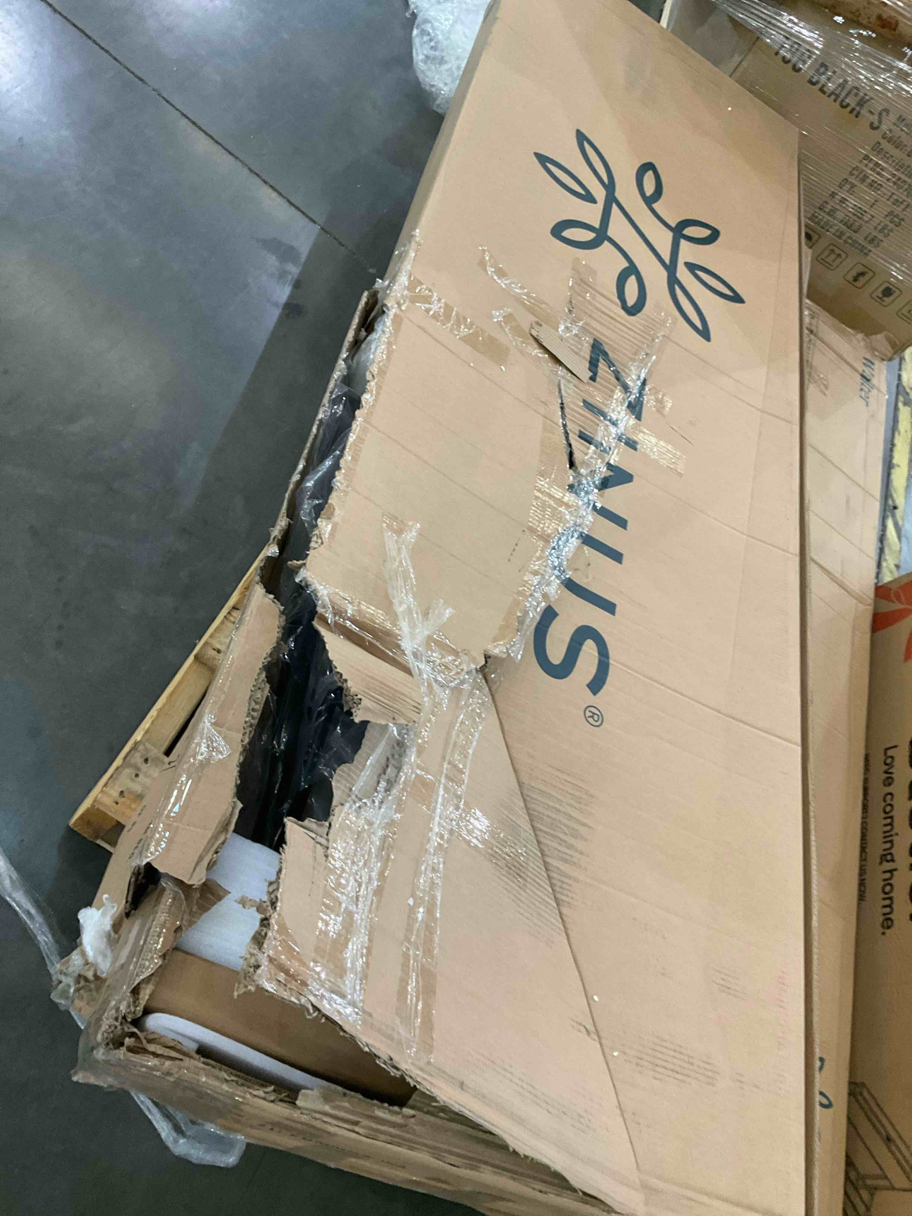 https://s3.amazonaws.com/lotting-images-prod/bidfta/TEA0269311_1731350526634.jpeg