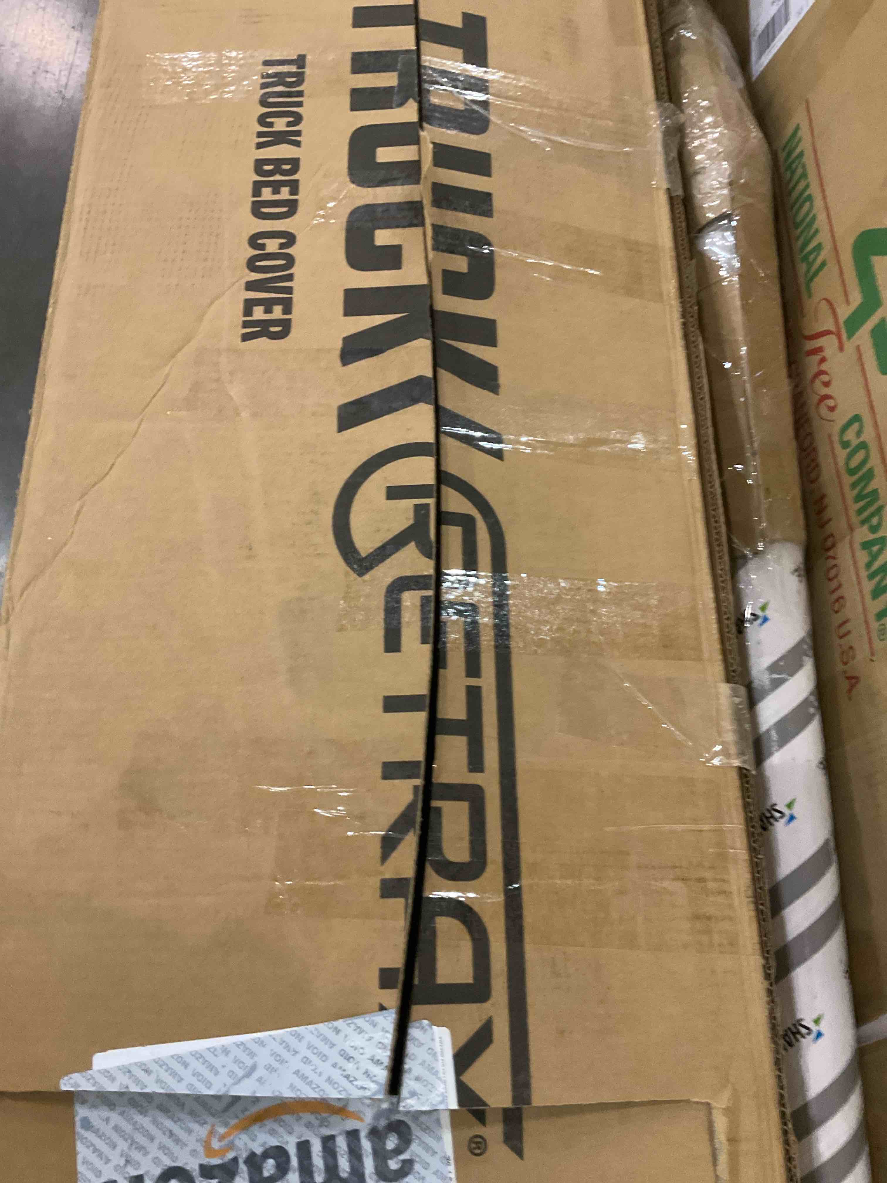 https://s3.amazonaws.com/lotting-images-prod/bidfta/TEA0269740_1730898062047.jpeg