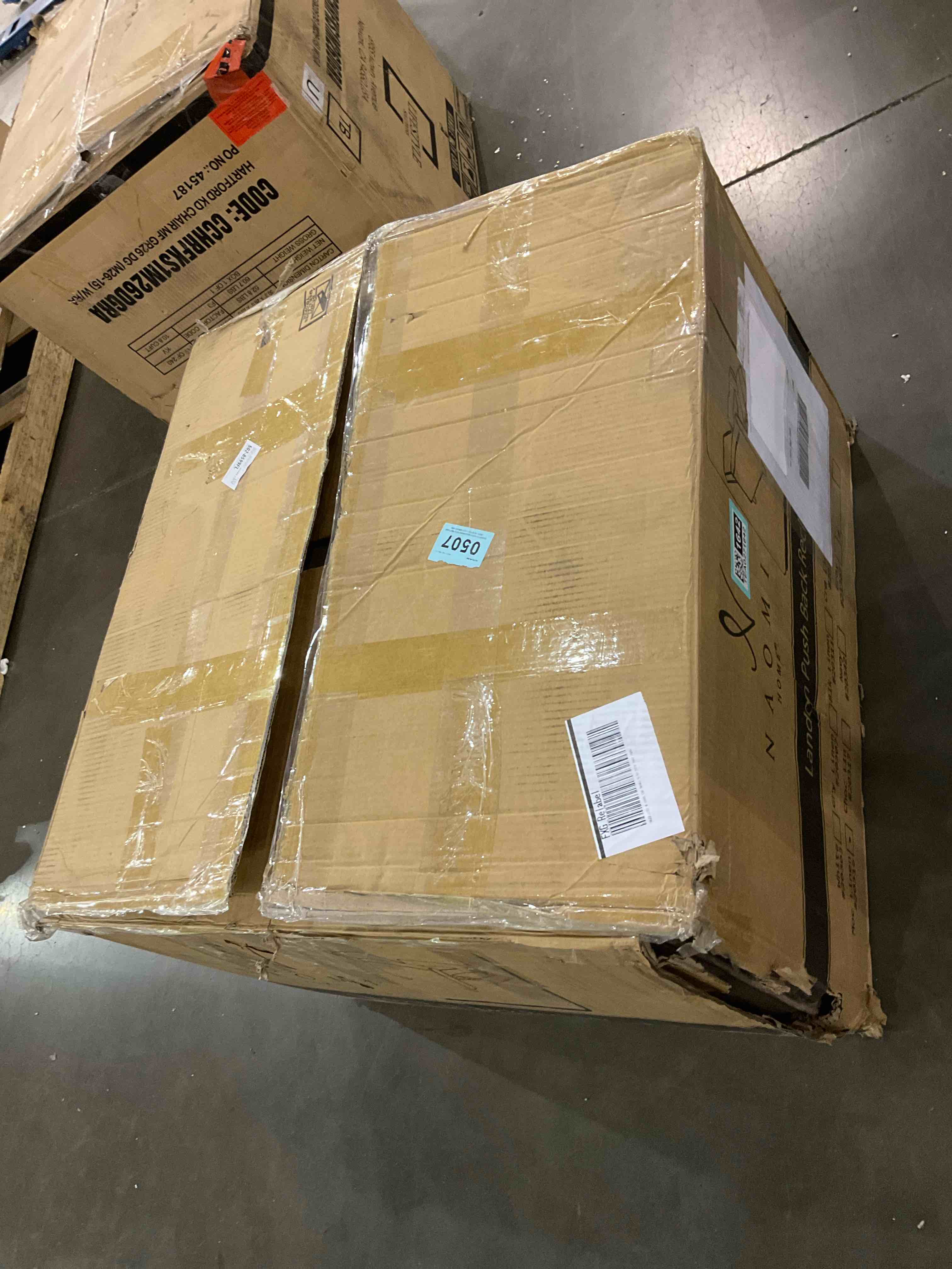 https://s3.amazonaws.com/lotting-images-prod/bidfta/TEA0271642_1736179204760.jpeg