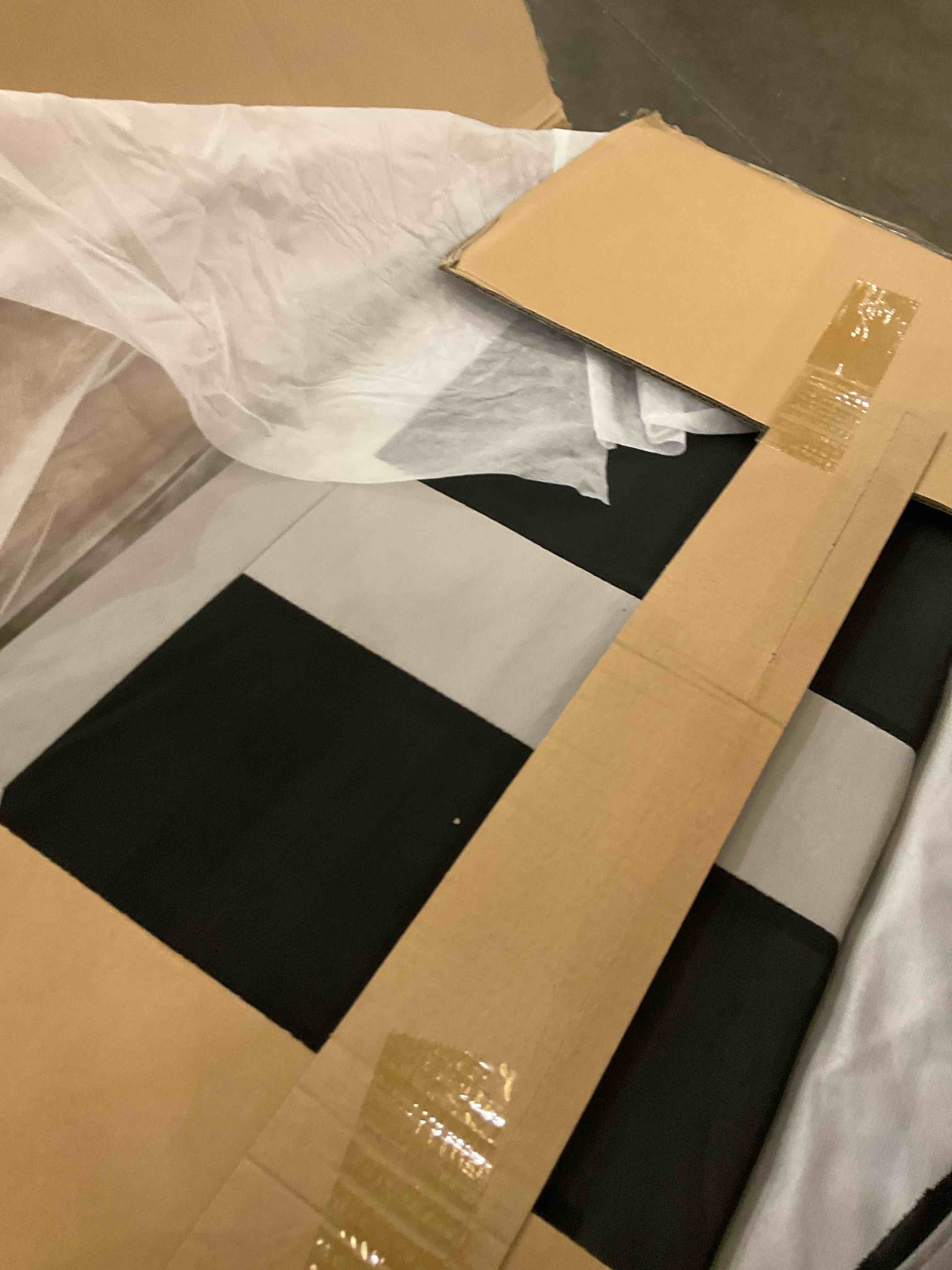 https://s3.amazonaws.com/lotting-images-prod/bidfta/TEA0271823_1735841289367.jpeg