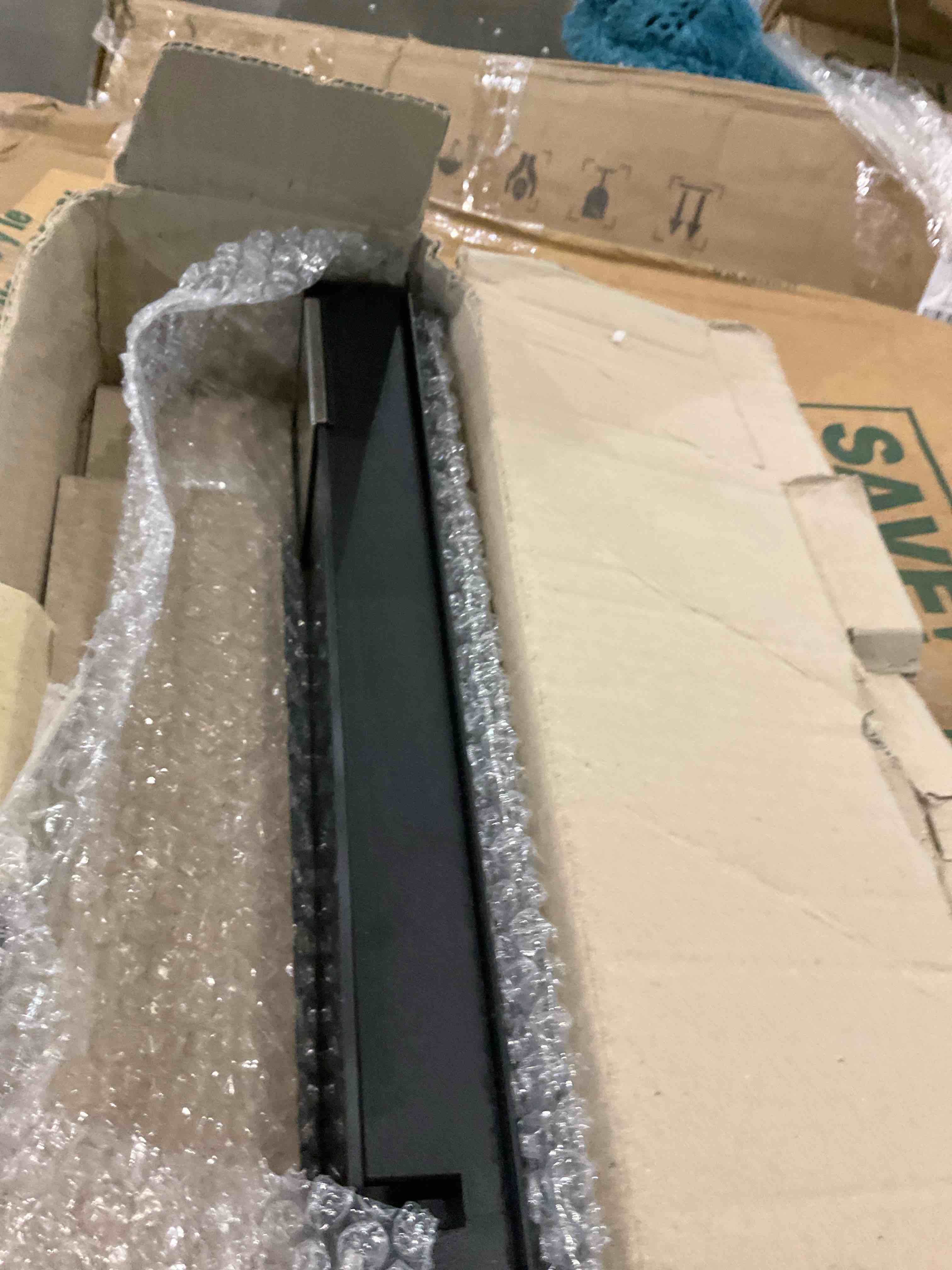 https://s3.amazonaws.com/lotting-images-prod/bidfta/TEA0272089_1736800685583.jpeg