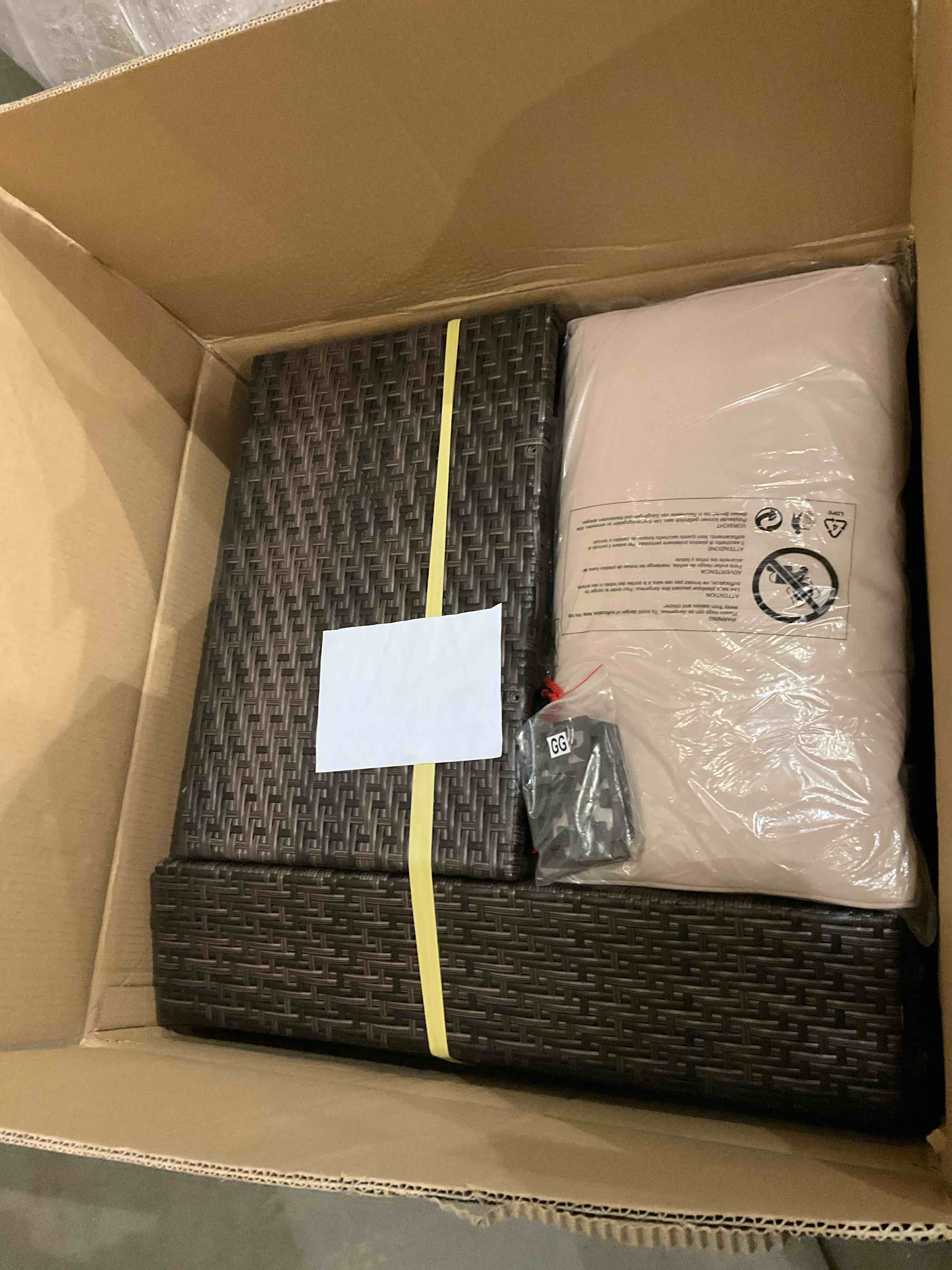 https://s3.amazonaws.com/lotting-images-prod/bidfta/TEA0274285_1735655770487.jpeg