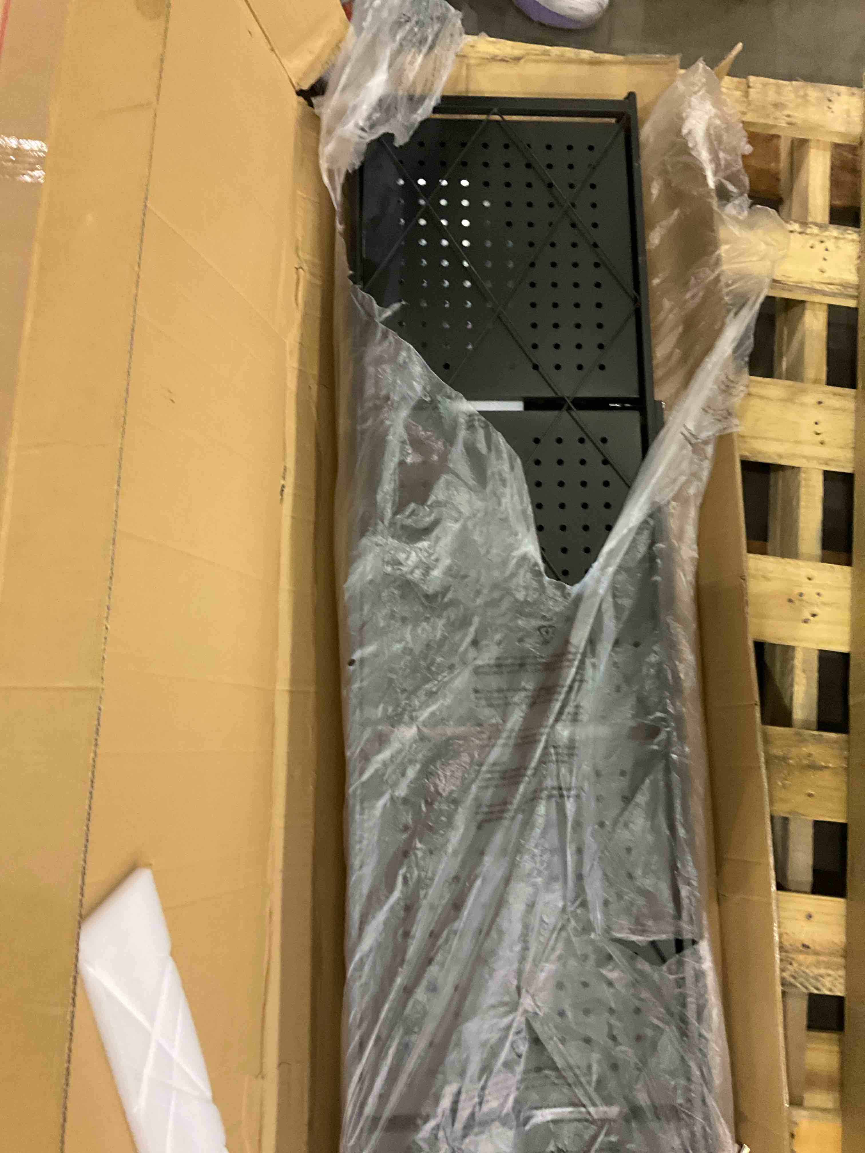 https://s3.amazonaws.com/lotting-images-prod/bidfta/TEA0274847_1734718931569.jpeg