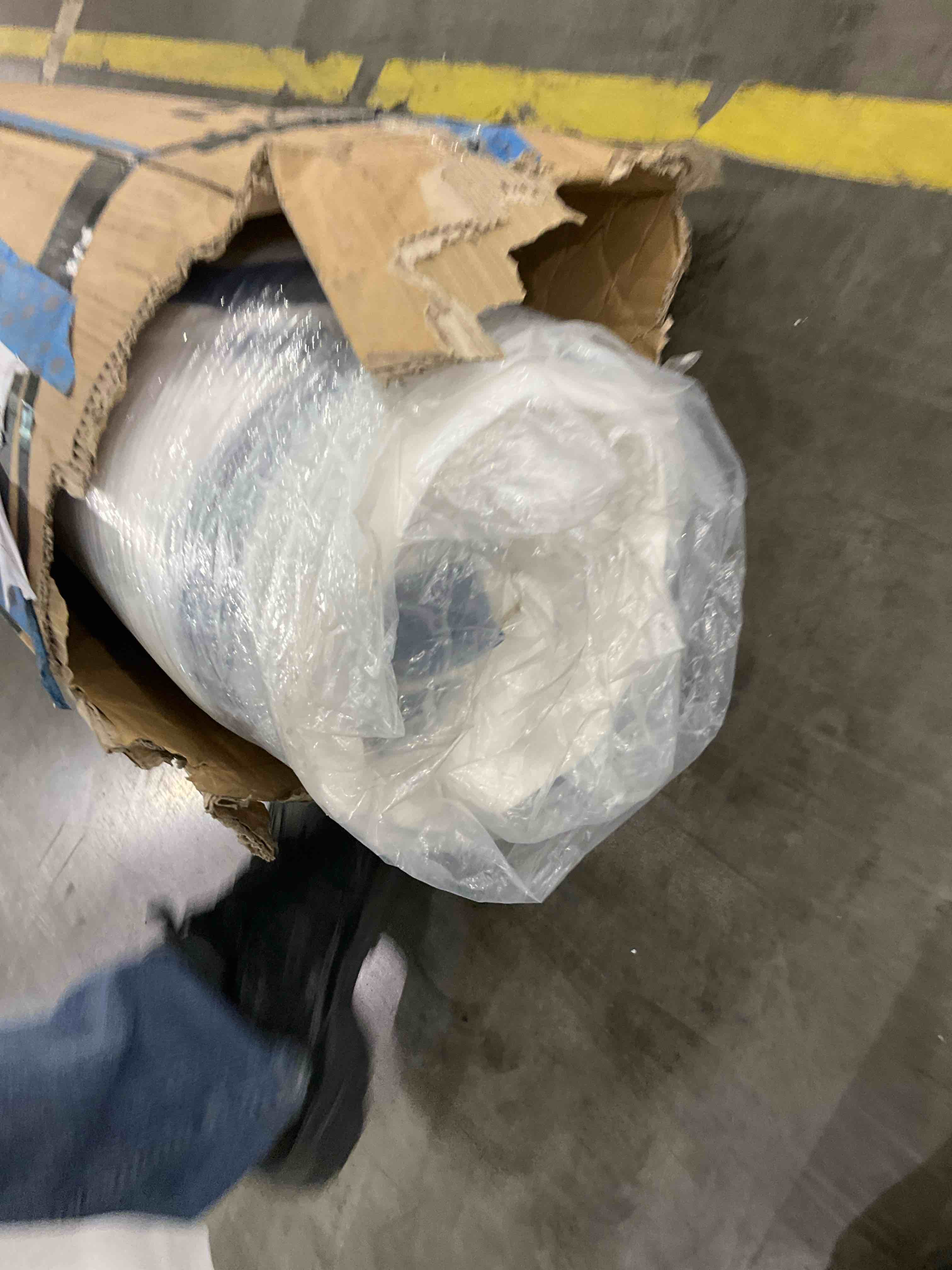 https://s3.amazonaws.com/lotting-images-prod/bidfta/TEA0274849_1734718740898.jpeg