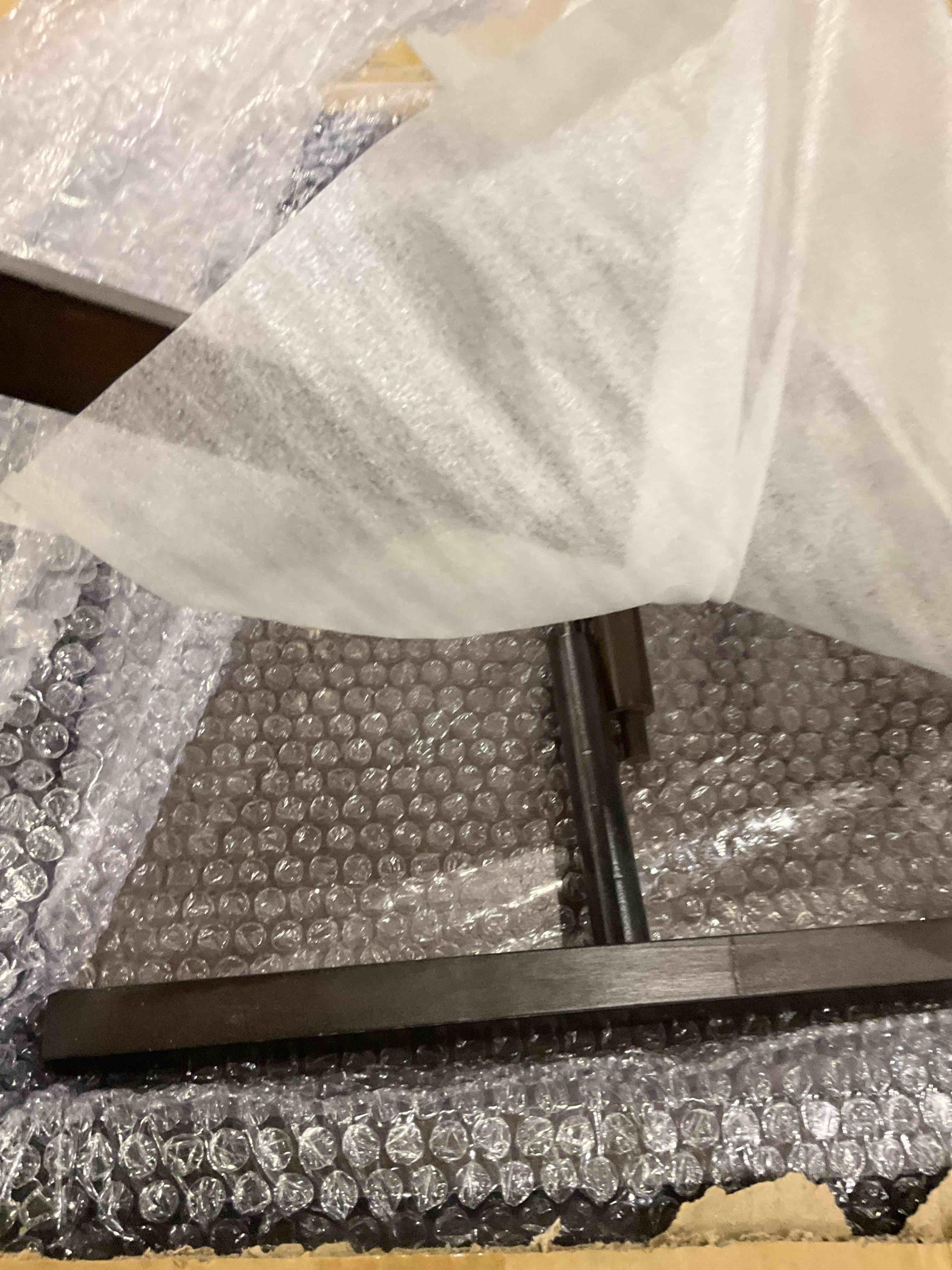 https://s3.amazonaws.com/lotting-images-prod/bidfta/TEA0274897_1734717752983.jpeg
