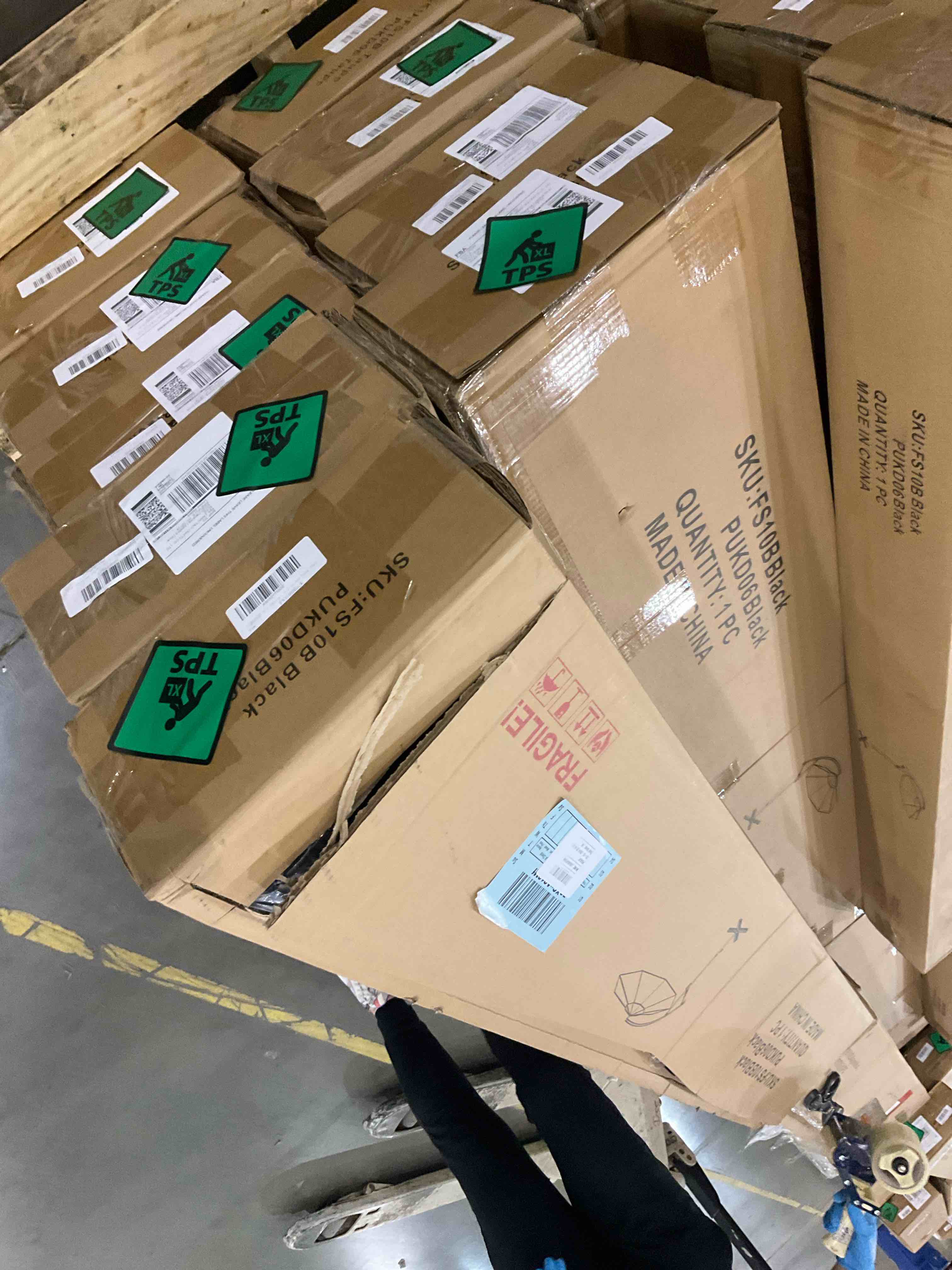 https://s3.amazonaws.com/lotting-images-prod/bidfta/TEA0274914_1734712171059.jpeg