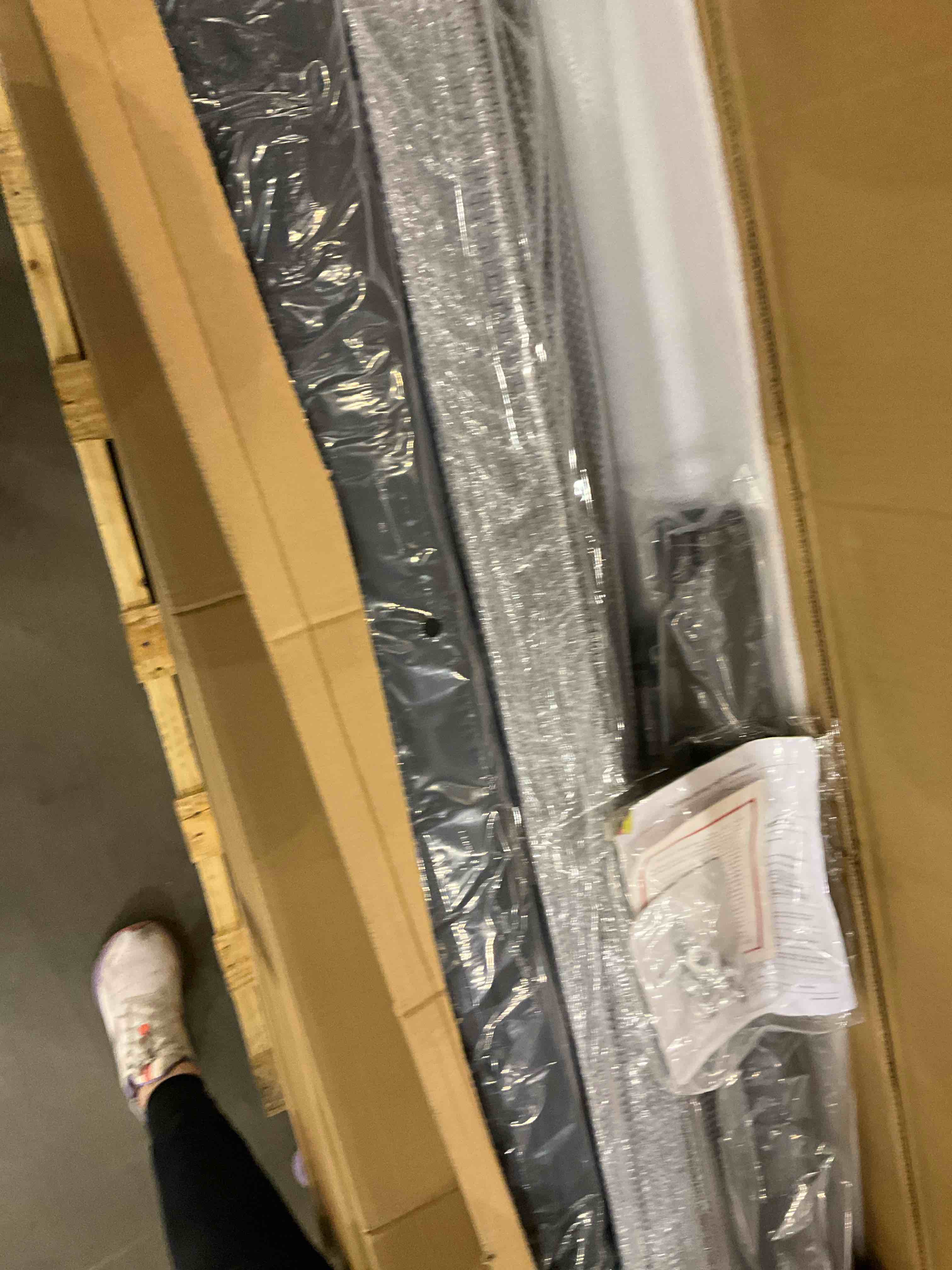 https://s3.amazonaws.com/lotting-images-prod/bidfta/TEA0275109_1734712158438.jpeg