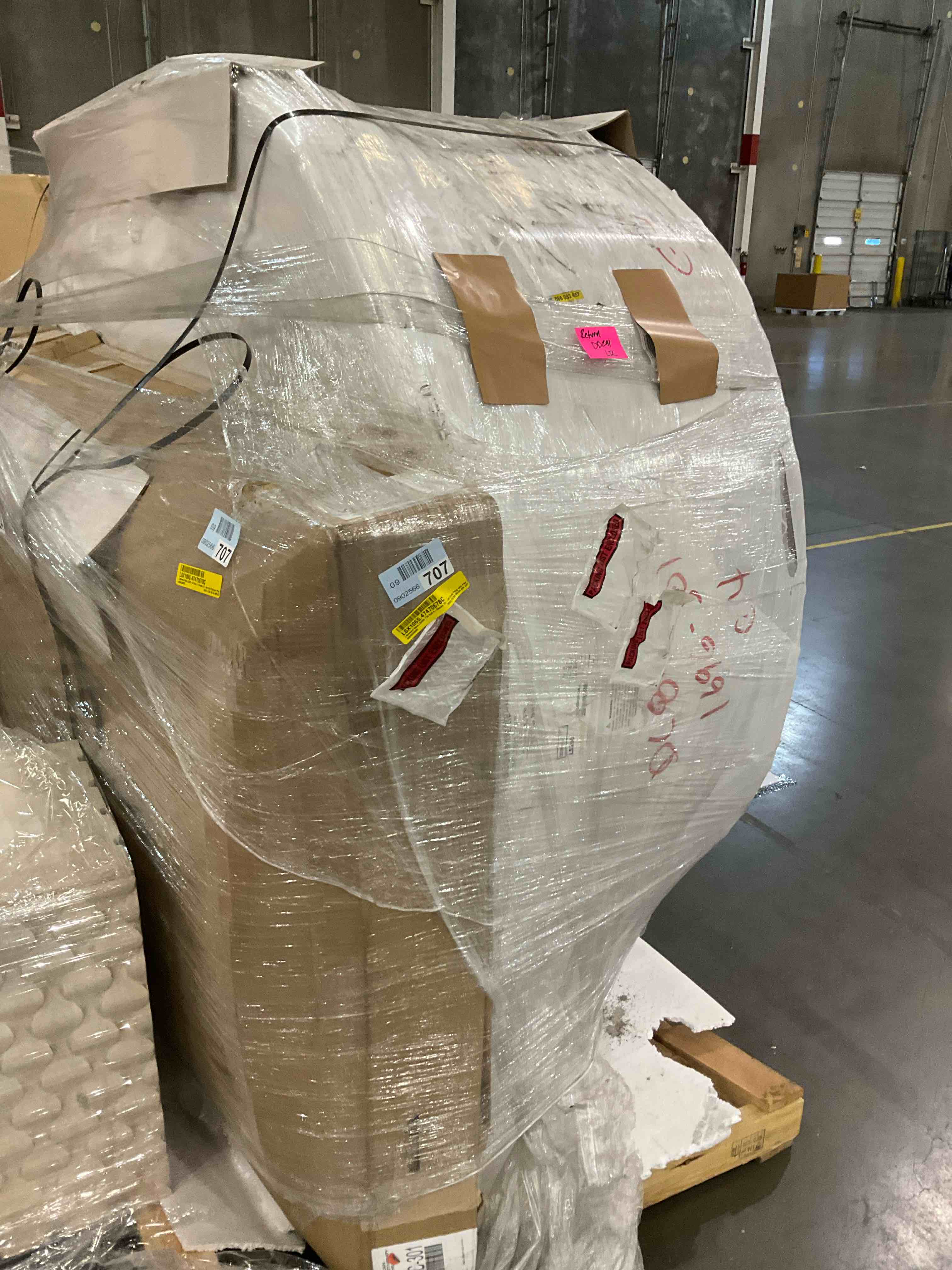 Lifesmart Spas LS200 110 Volt 4-Person 13-Jet Oval Plug and Play Hot Tub