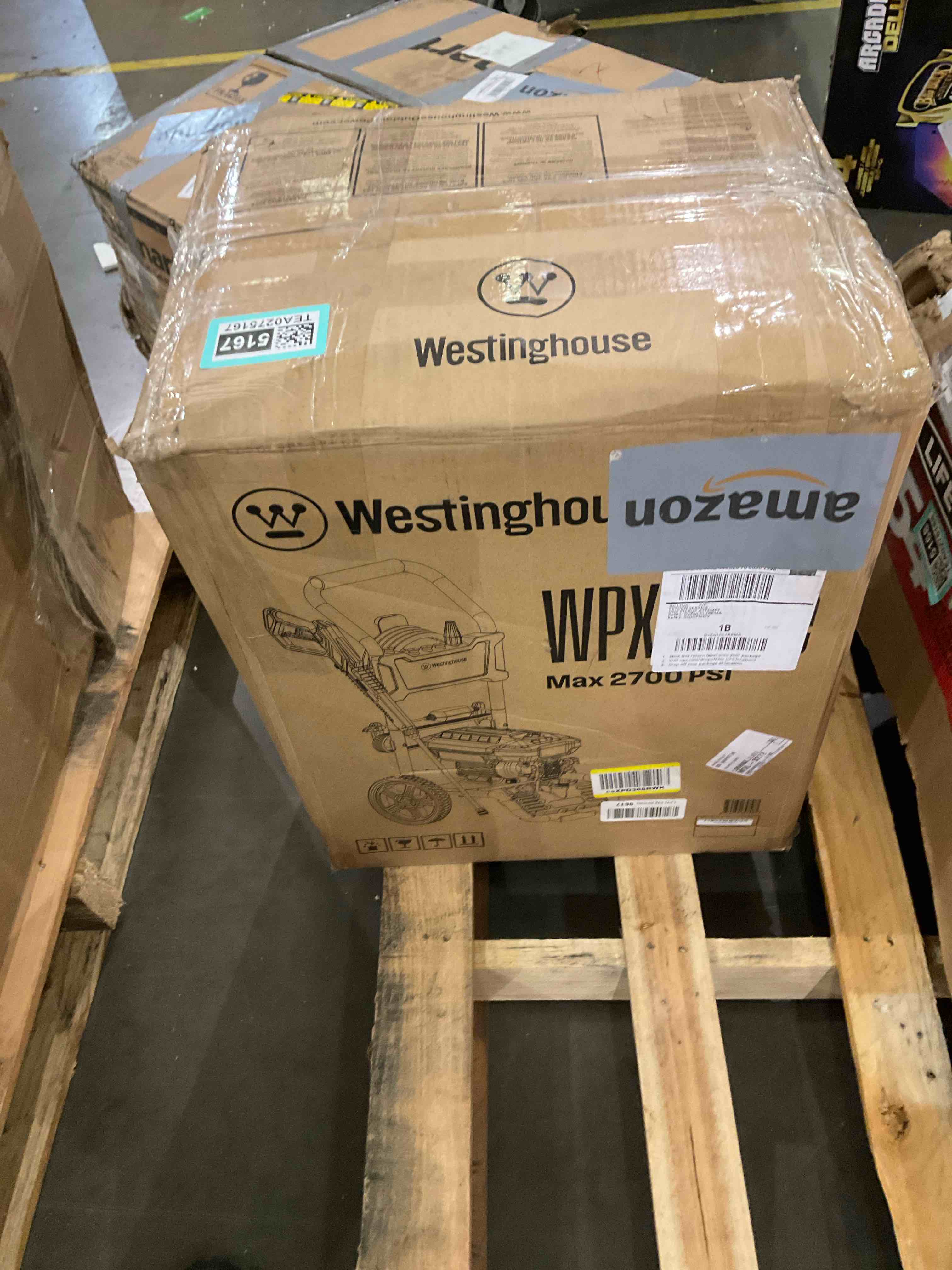 pressure washer, 2700 psi max, damaged