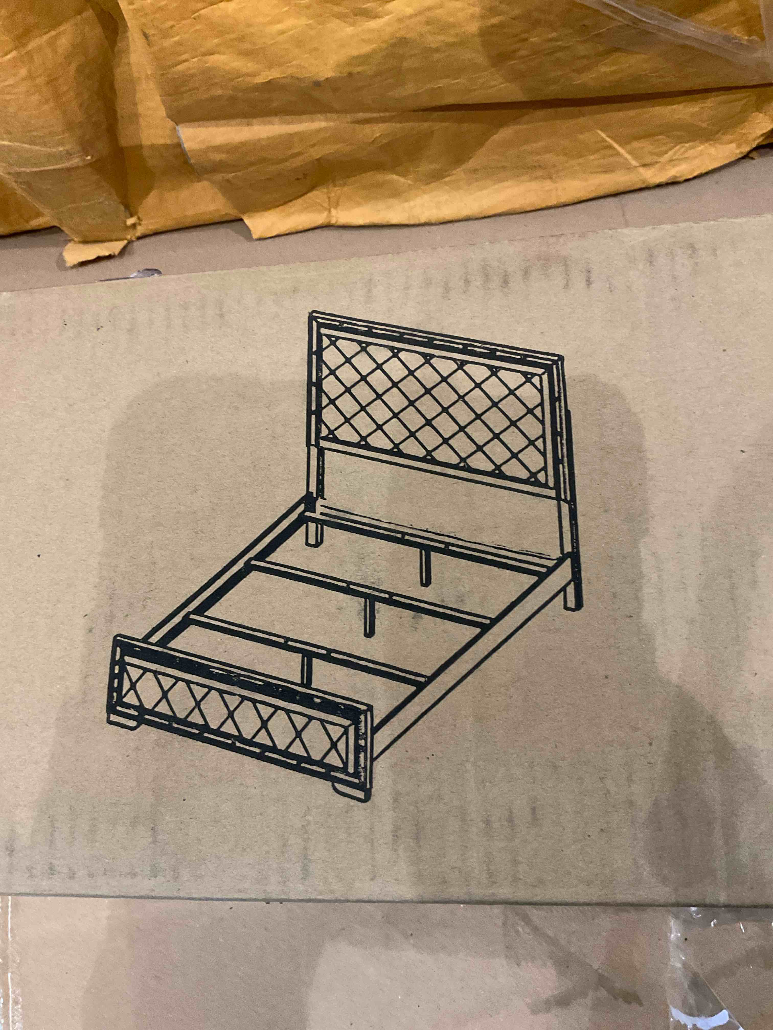 Queen Rail+slats. white pu