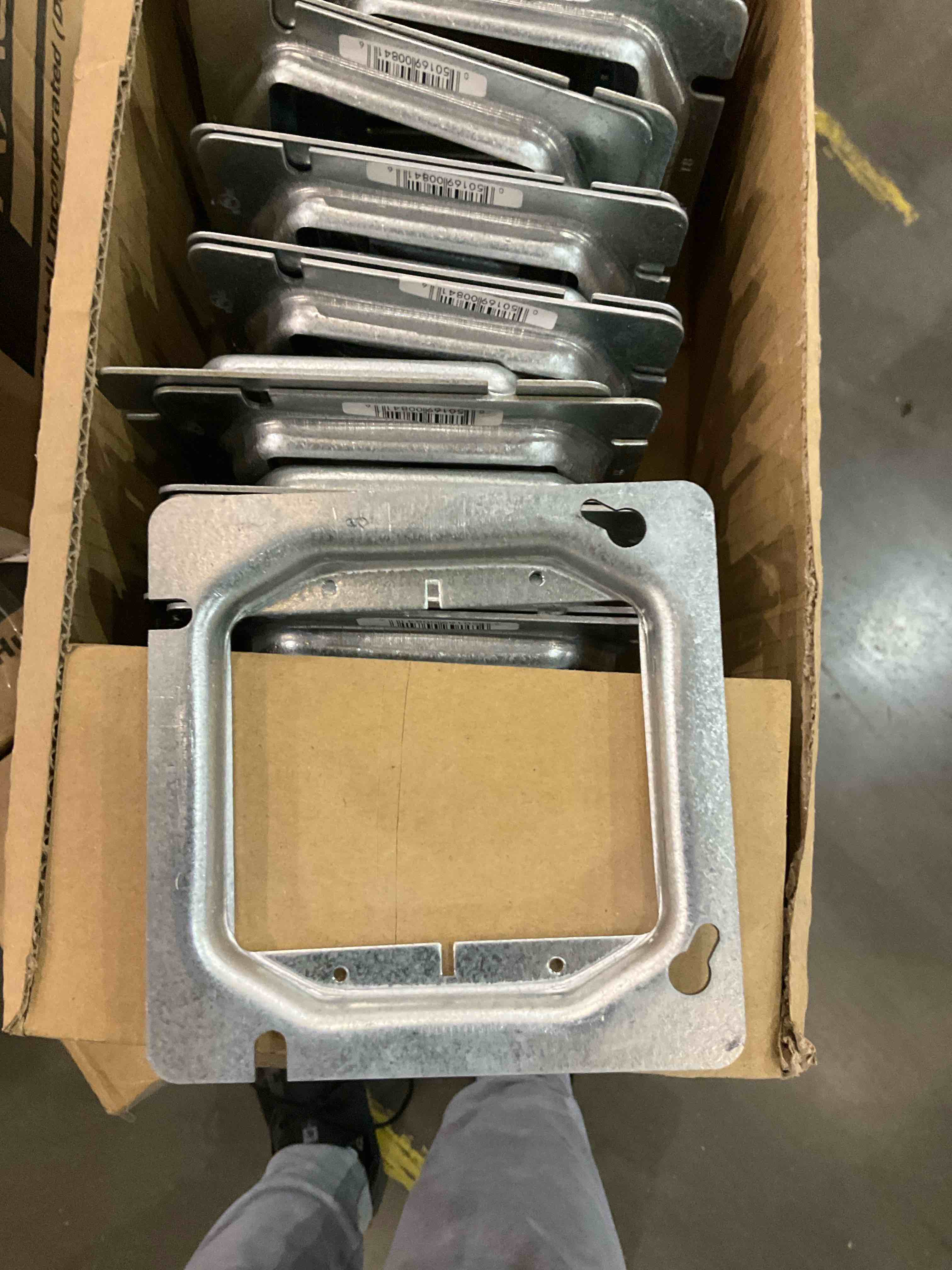  An interactive representation of the product that can be rotated by 360 degrees Hubbell 8779 Electrical-Box-Covers - View #3  View All Images 100+ bought last week Hubbell RACO 2-Gang Square Gray Metal Electrical Box Cover