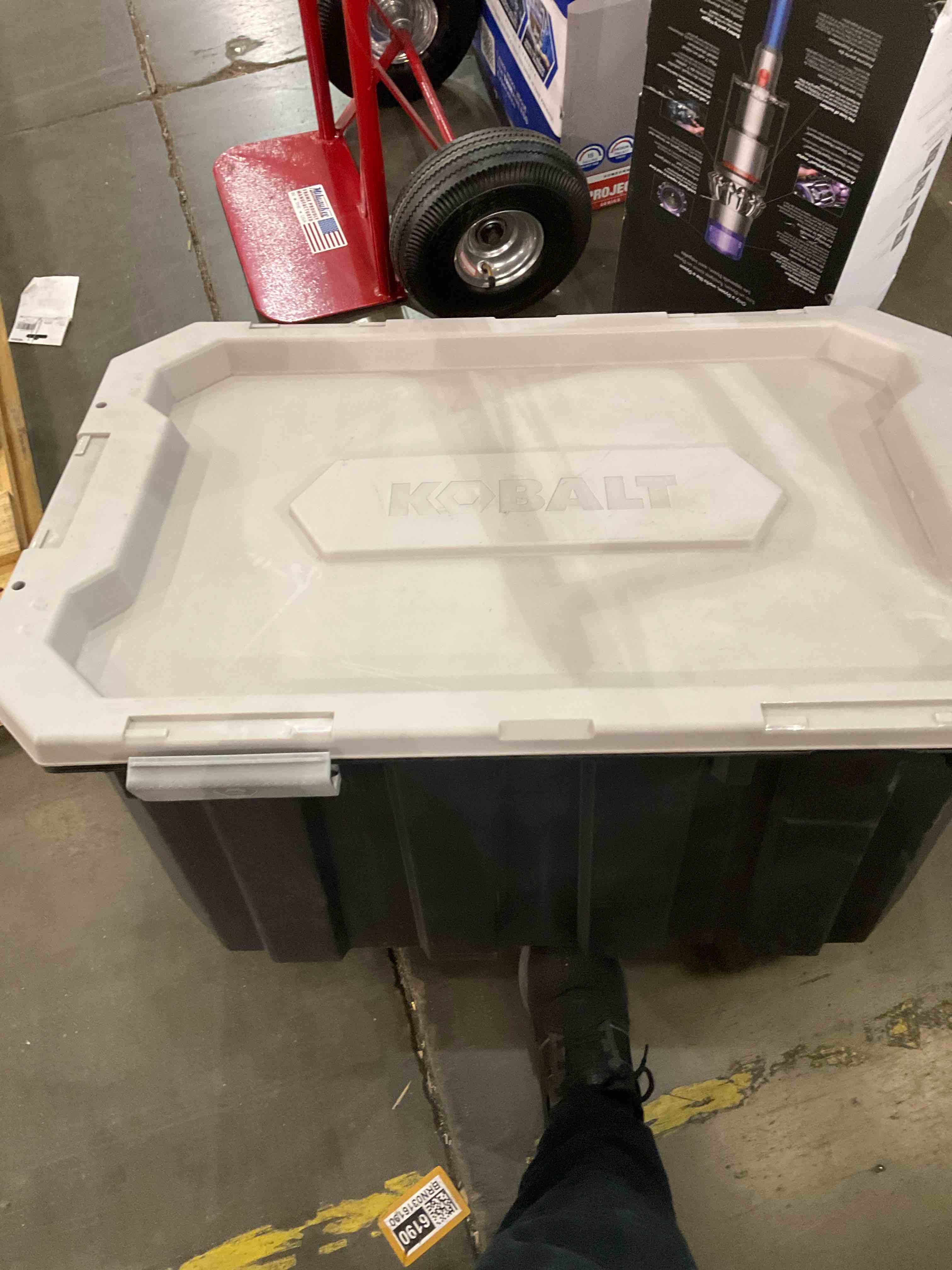 kobalt container