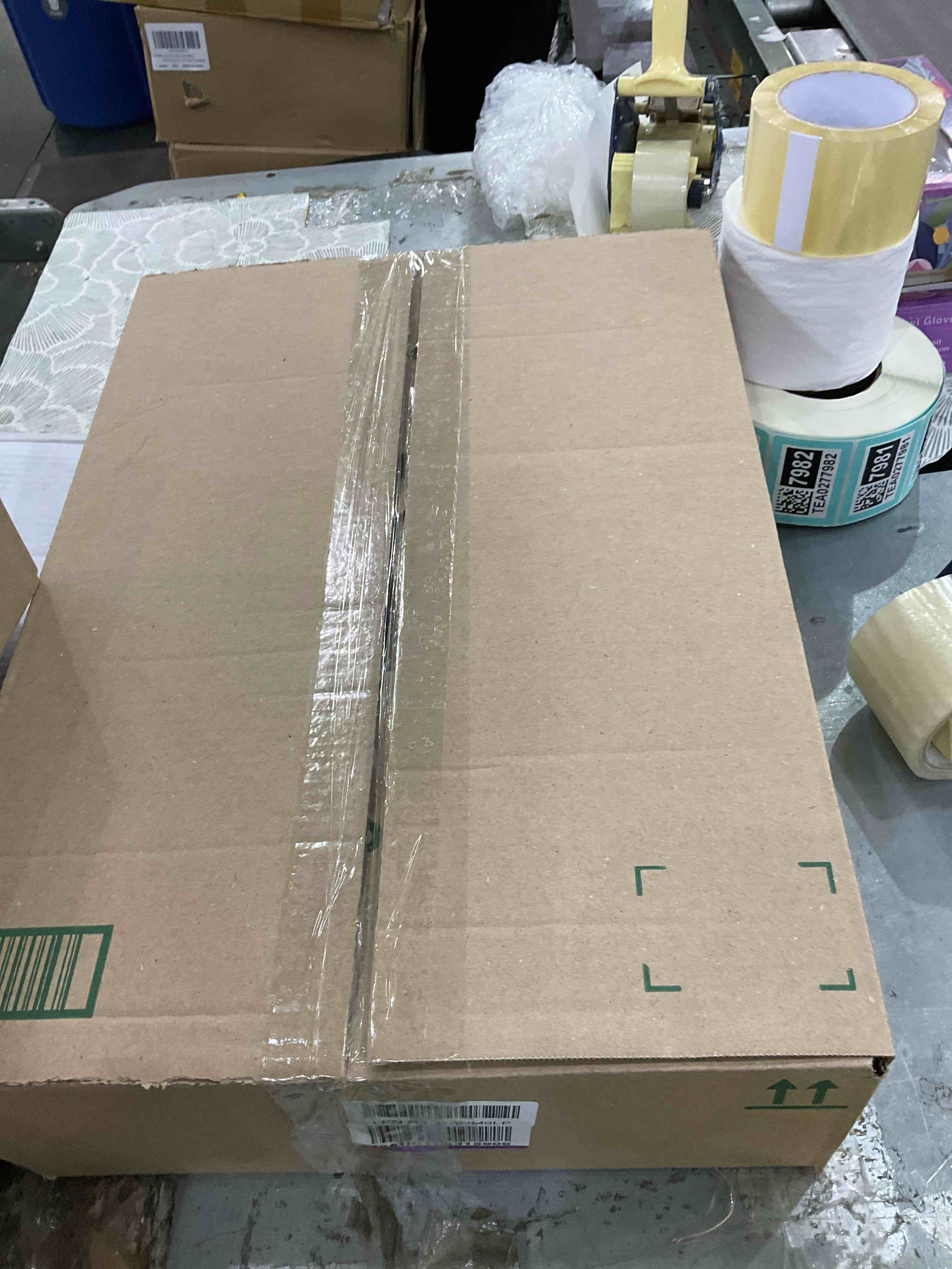 https://s3.amazonaws.com/lotting-images-prod/bidfta/TEA0277983_1732300462581.jpeg