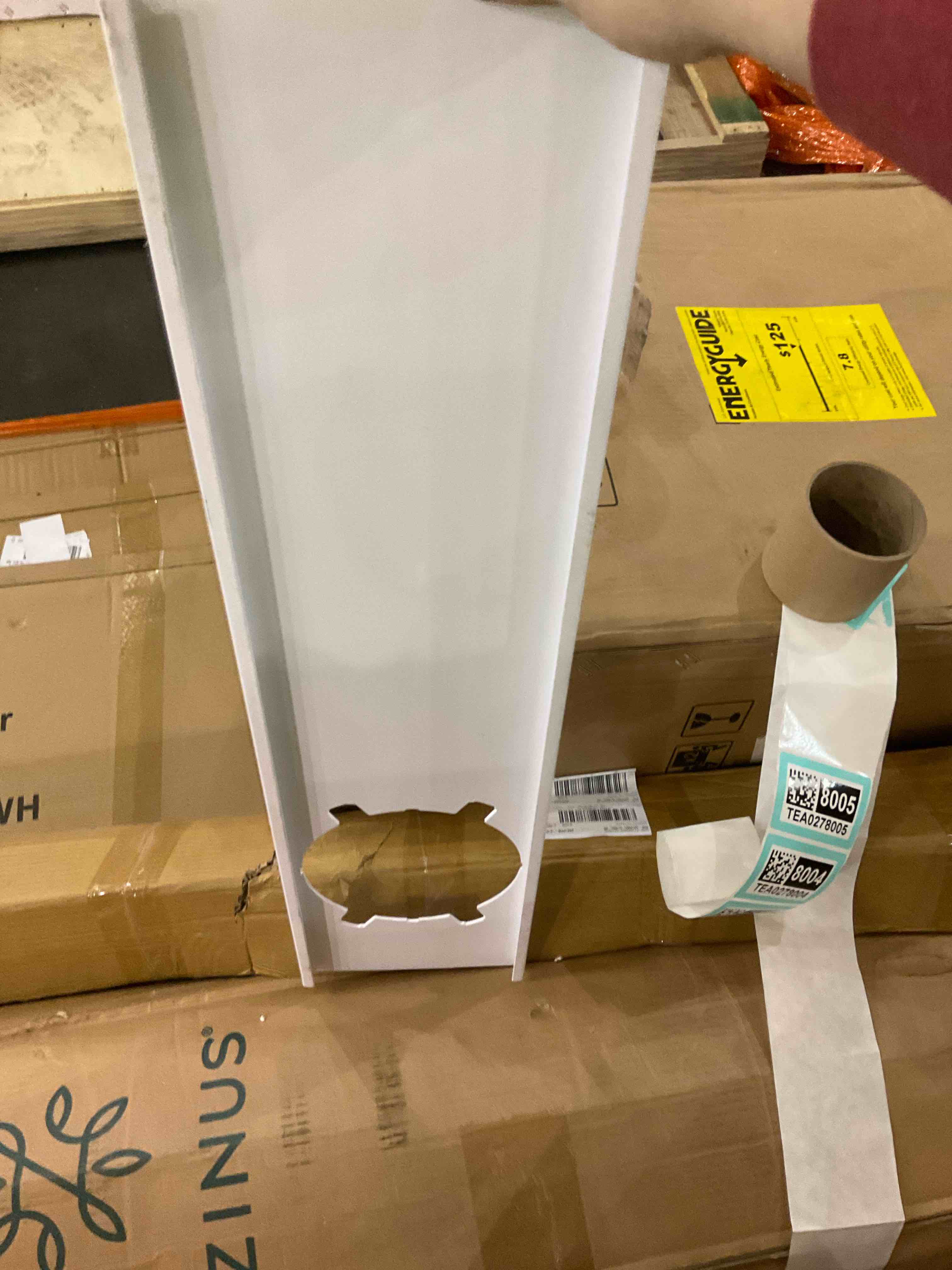 https://s3.amazonaws.com/lotting-images-prod/bidfta/TEA0278006_1730813308876.jpeg