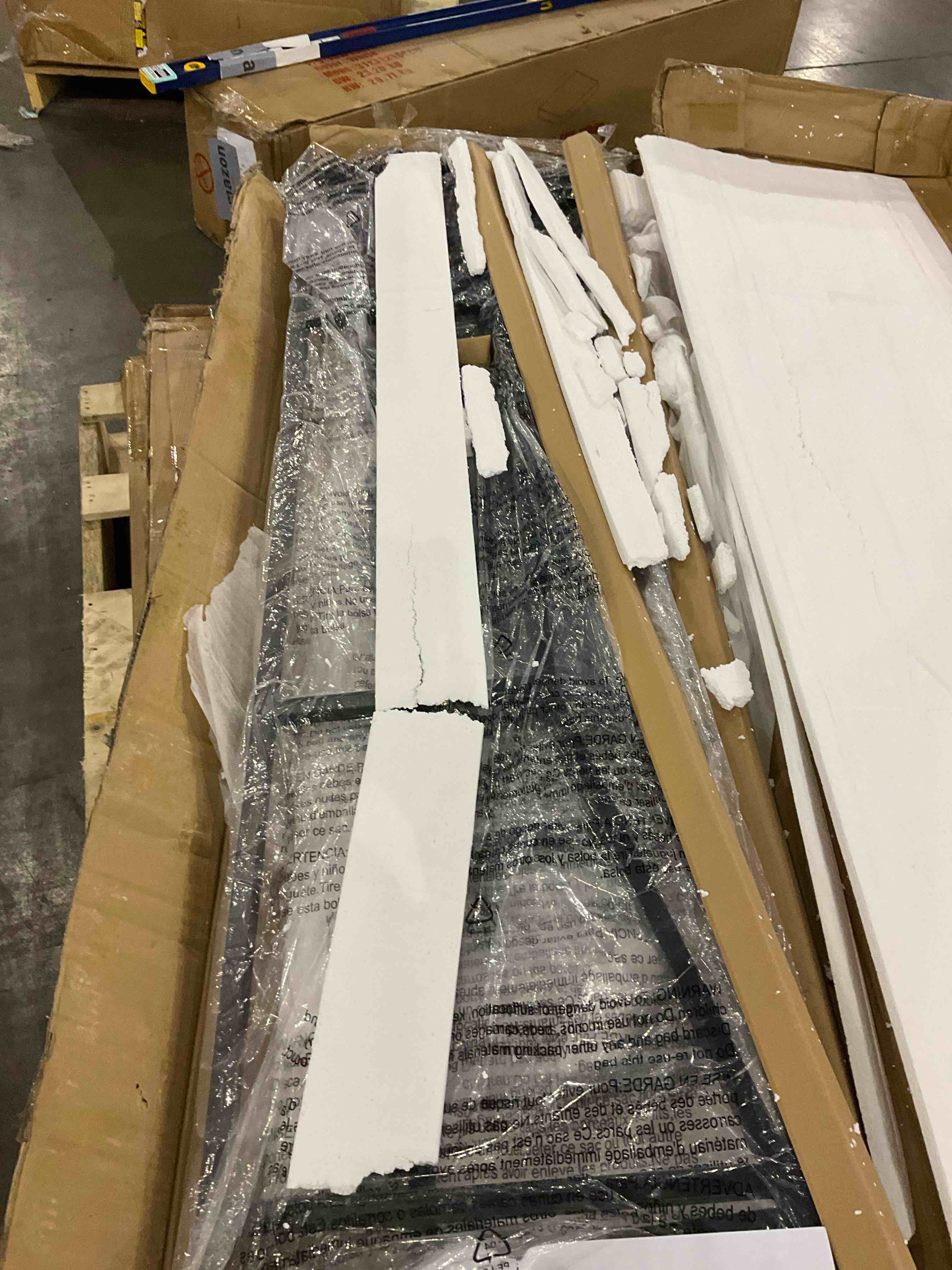 https://s3.amazonaws.com/lotting-images-prod/bidfta/TEA0278496_1730117416096.jpeg