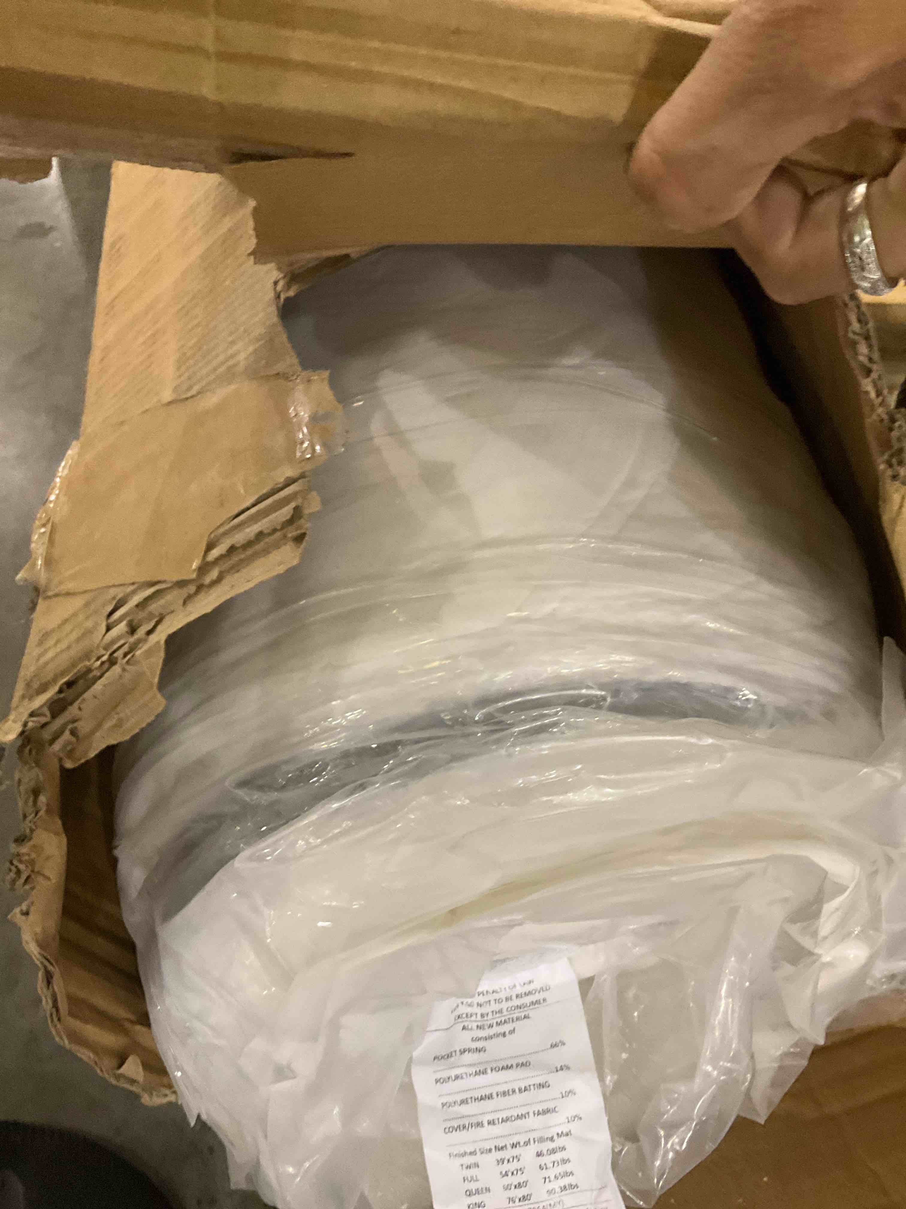 https://s3.amazonaws.com/lotting-images-prod/bidfta/TEA0278514_1730126012183.jpeg