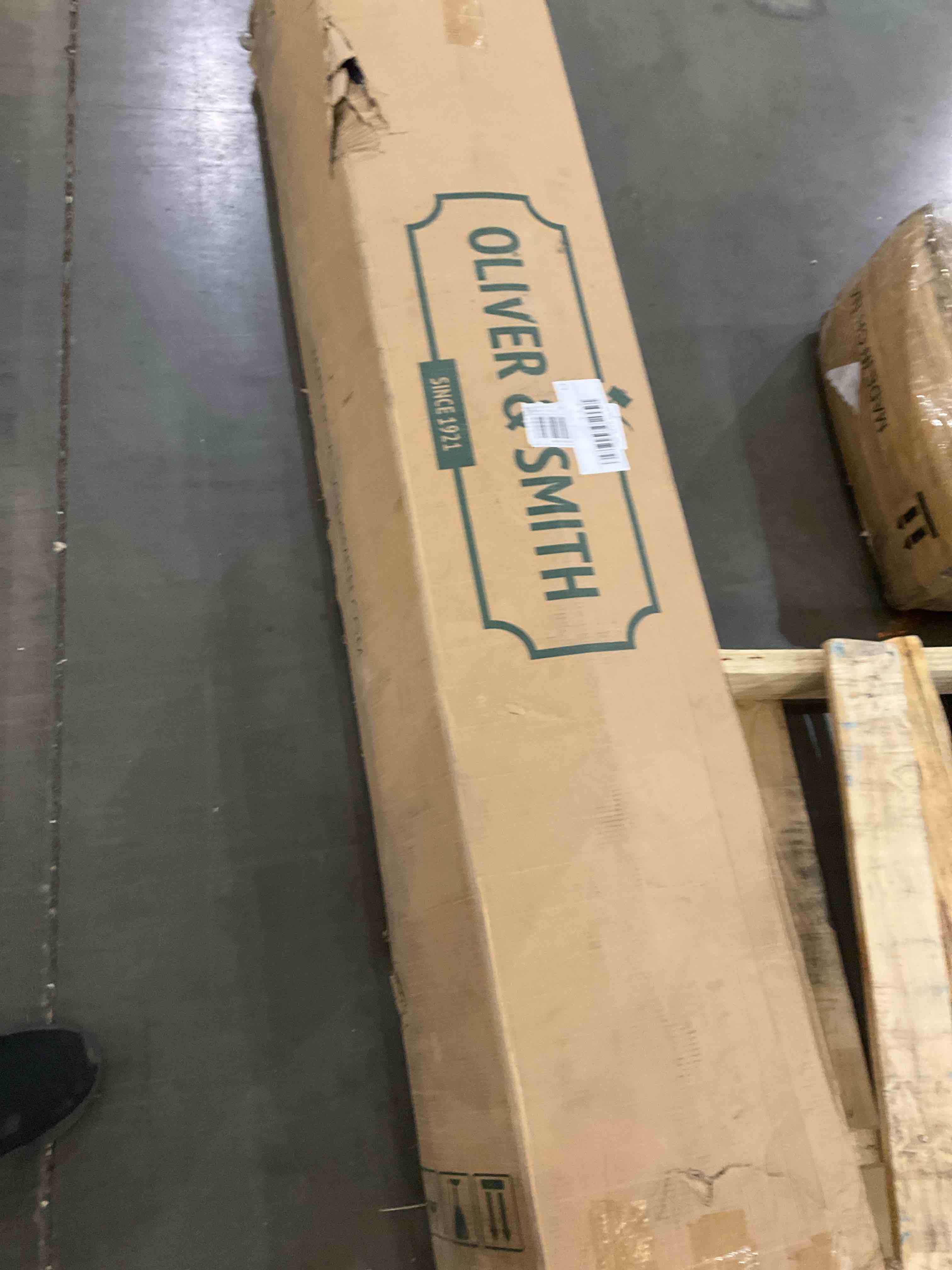 https://s3.amazonaws.com/lotting-images-prod/bidfta/TEA0278628_1729864509787.jpeg