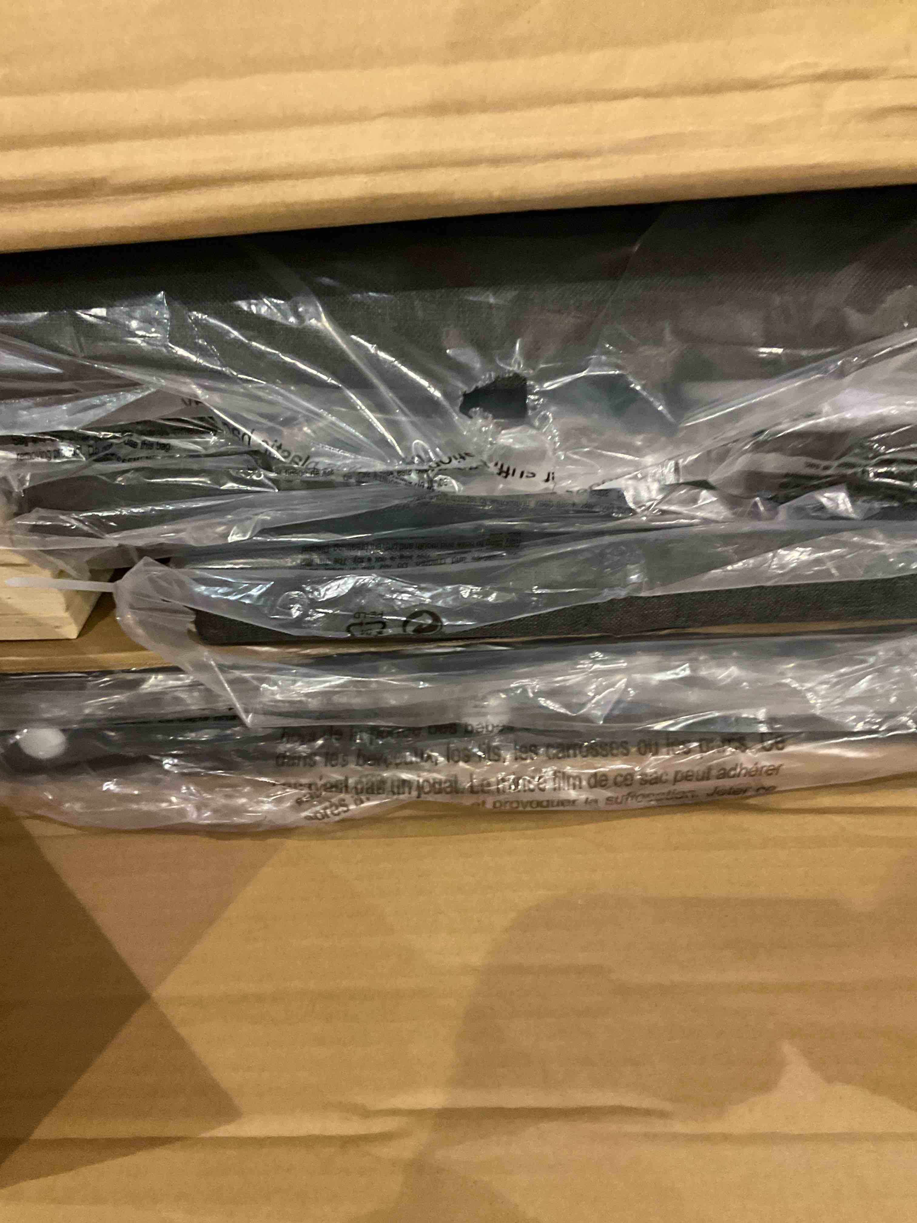 https://s3.amazonaws.com/lotting-images-prod/bidfta/TEA0278641_1729860704223.jpeg