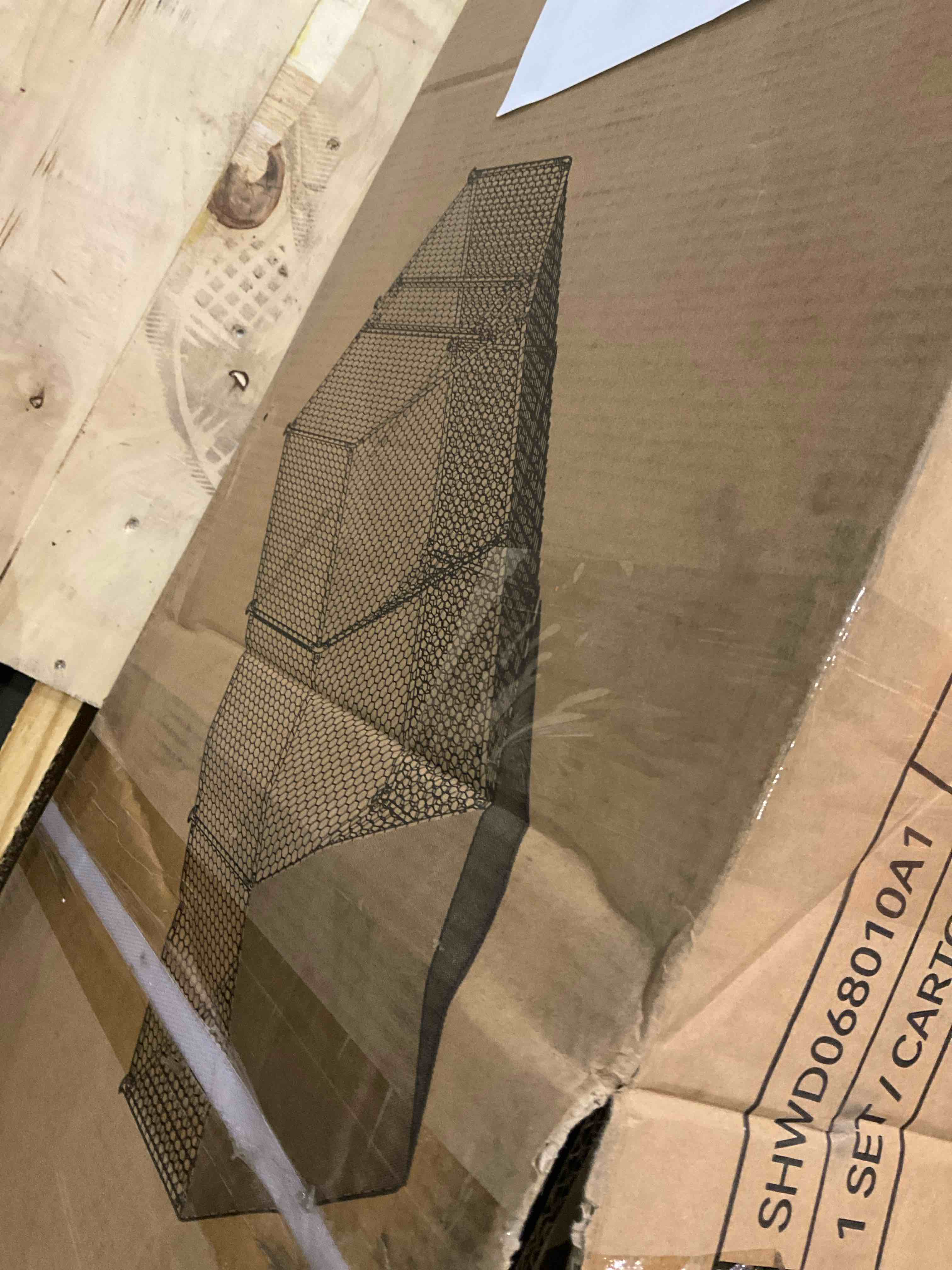 https://s3.amazonaws.com/lotting-images-prod/bidfta/TEA0278762_1729773991828.jpeg