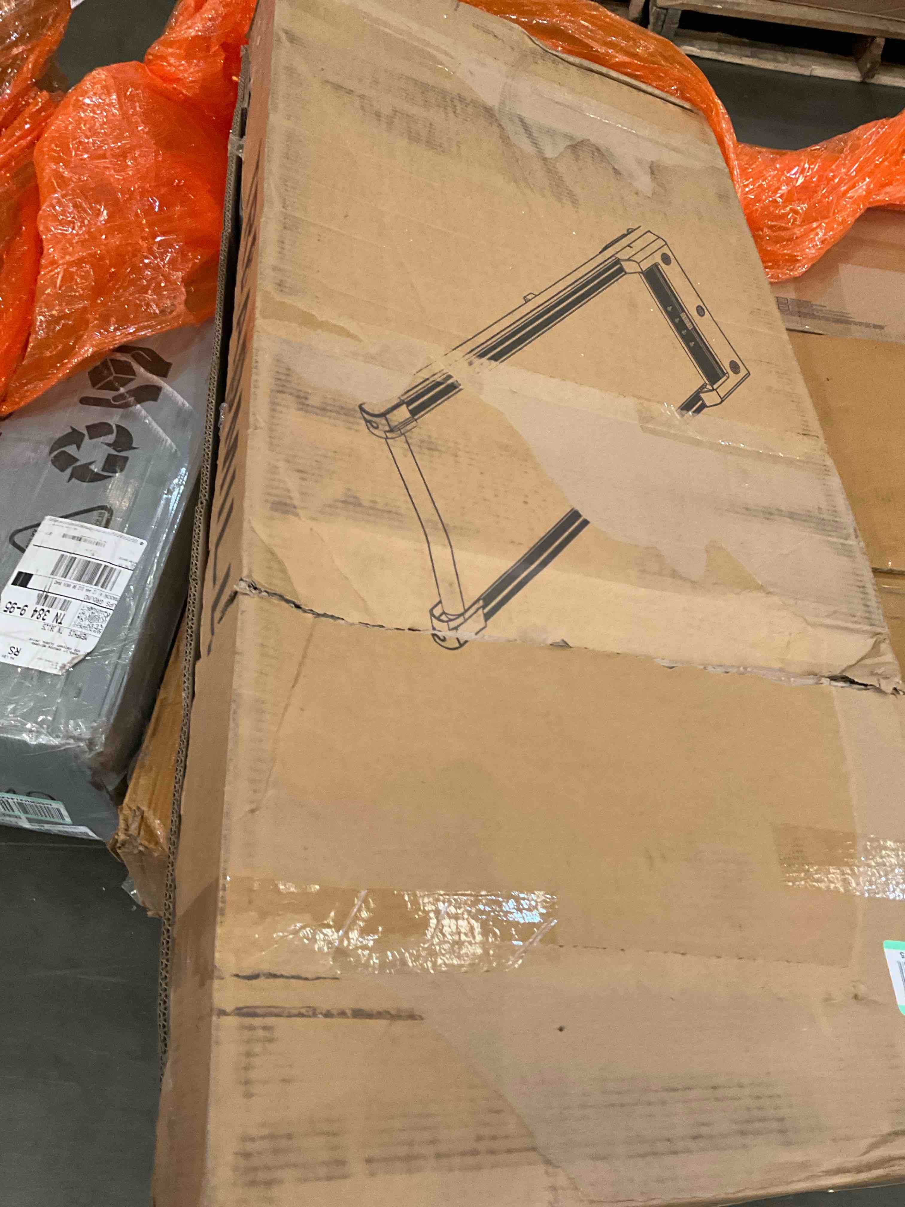 https://s3.amazonaws.com/lotting-images-prod/bidfta/TEA0278831_1729703535129.jpeg