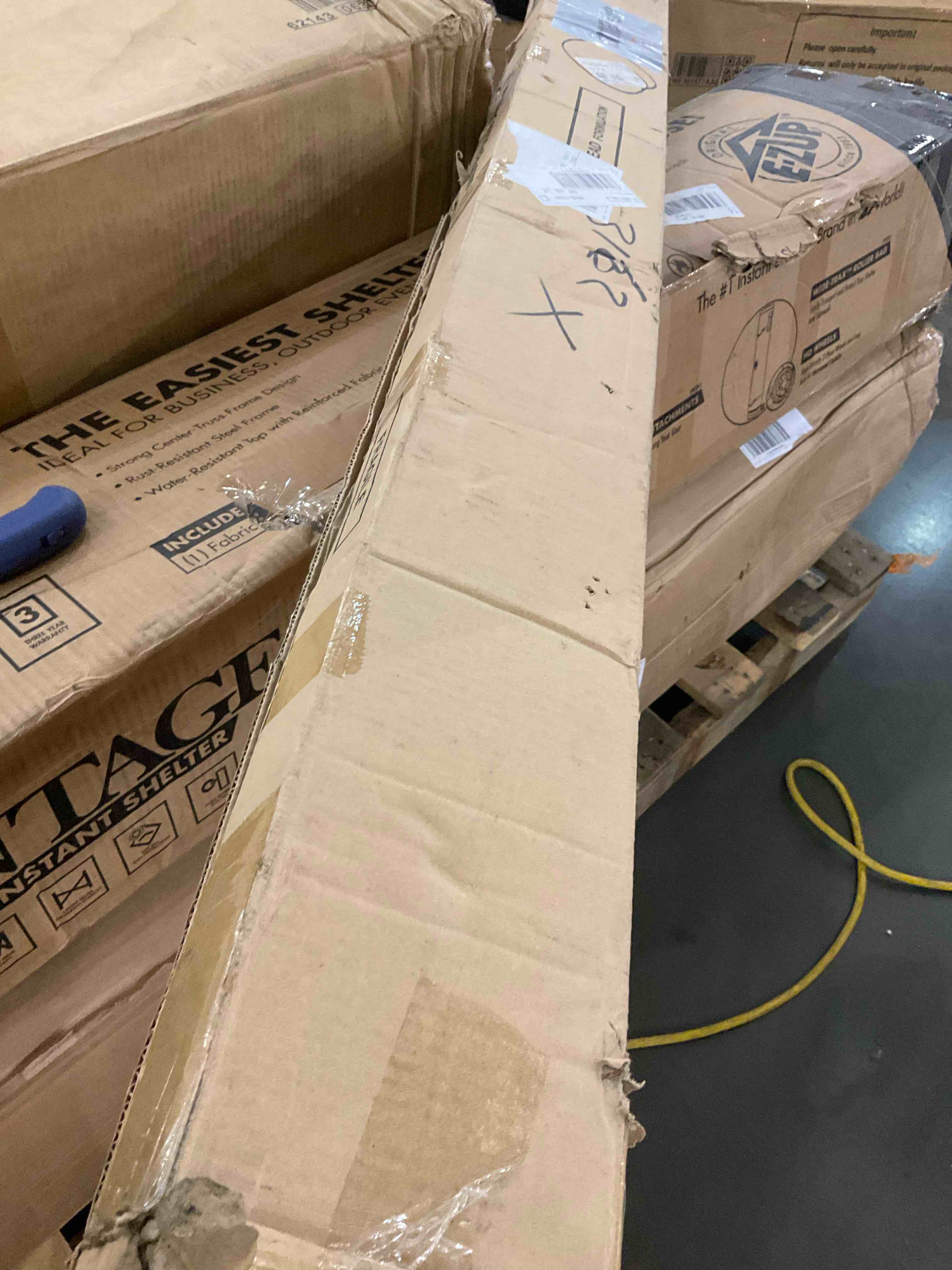 https://s3.amazonaws.com/lotting-images-prod/bidfta/TEA0279134_1729514976781.jpeg