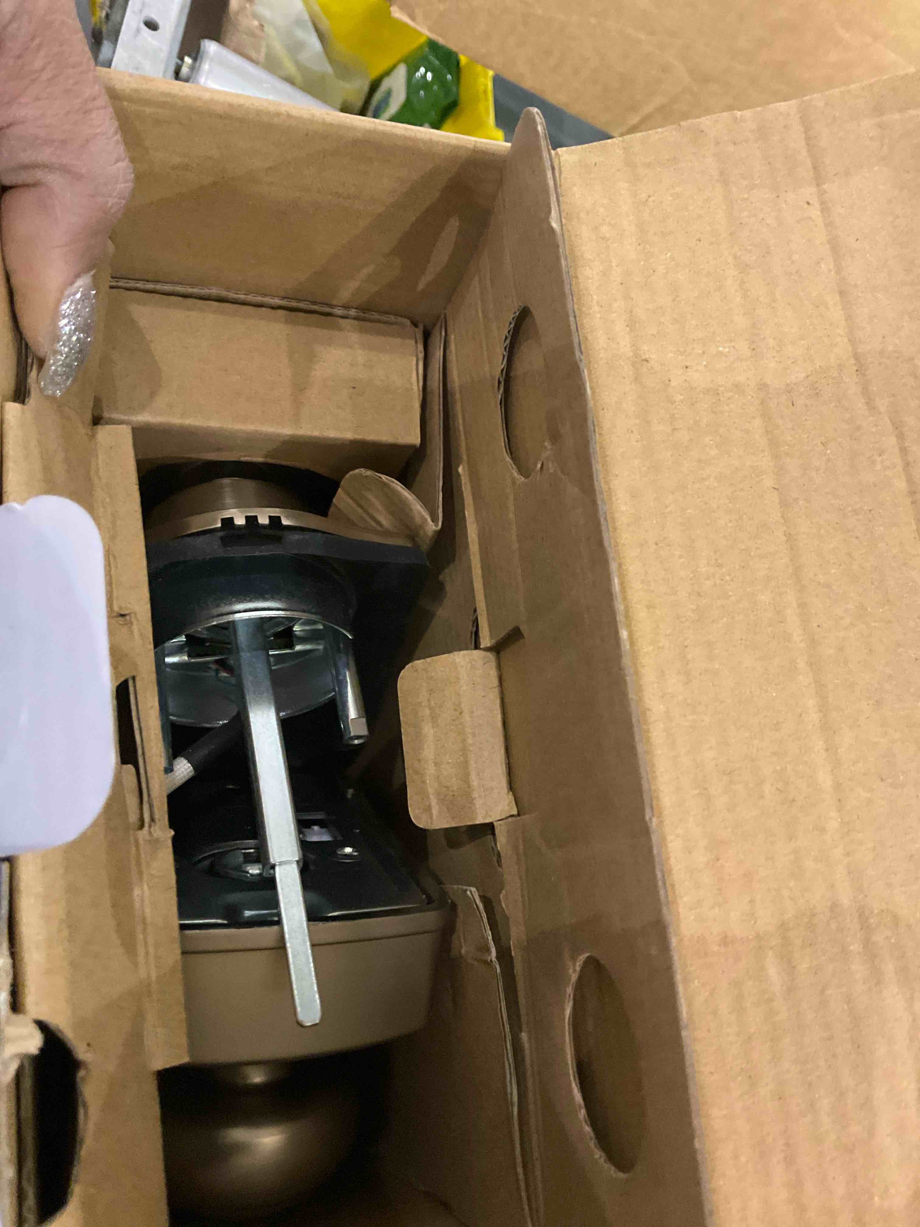 https://s3.amazonaws.com/lotting-images-prod/bidfta/TEA0281044_1736361476887.jpeg