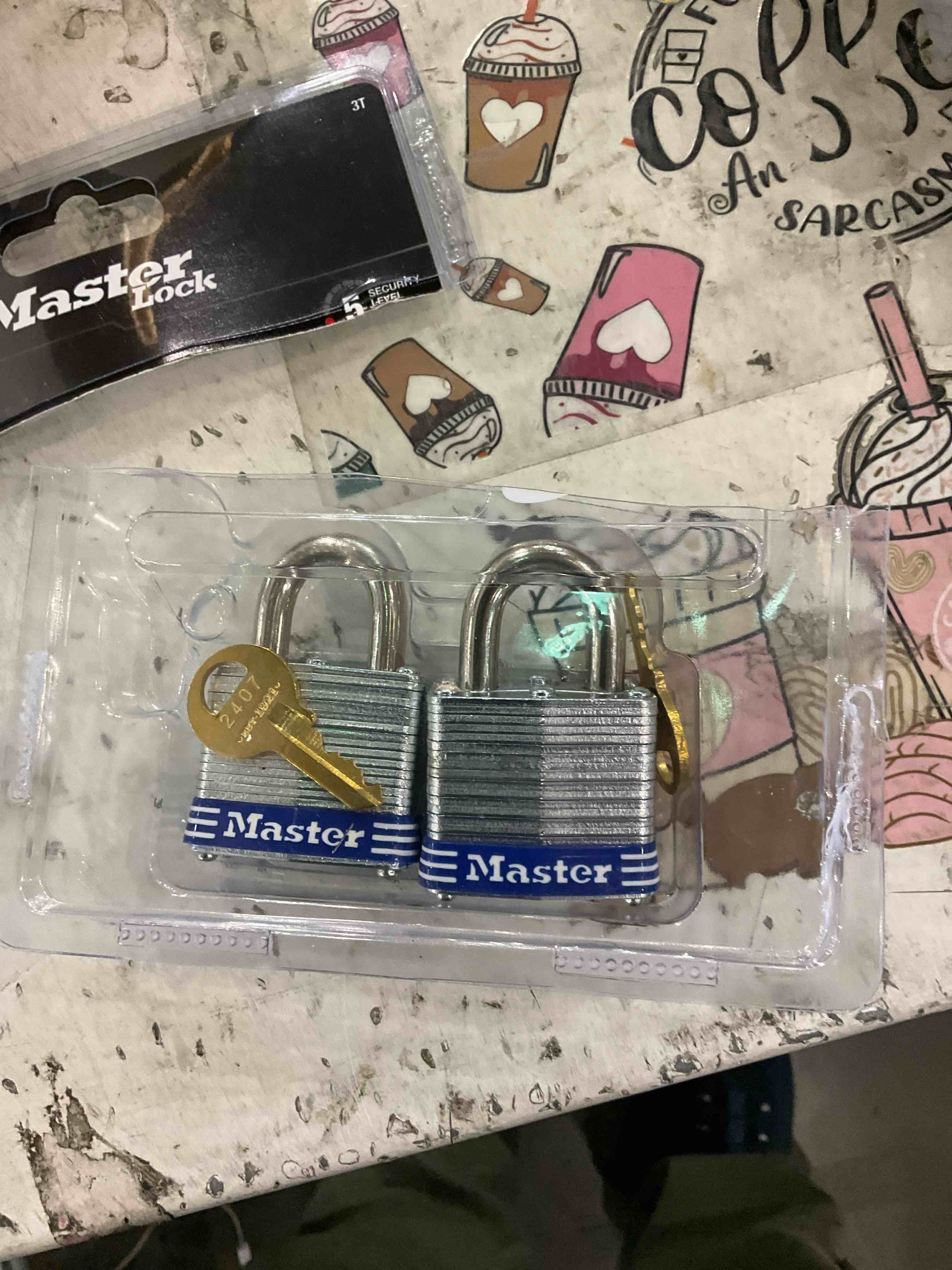 https://s3.amazonaws.com/lotting-images-prod/bidfta/TEA0281073_1736278570424.jpeg