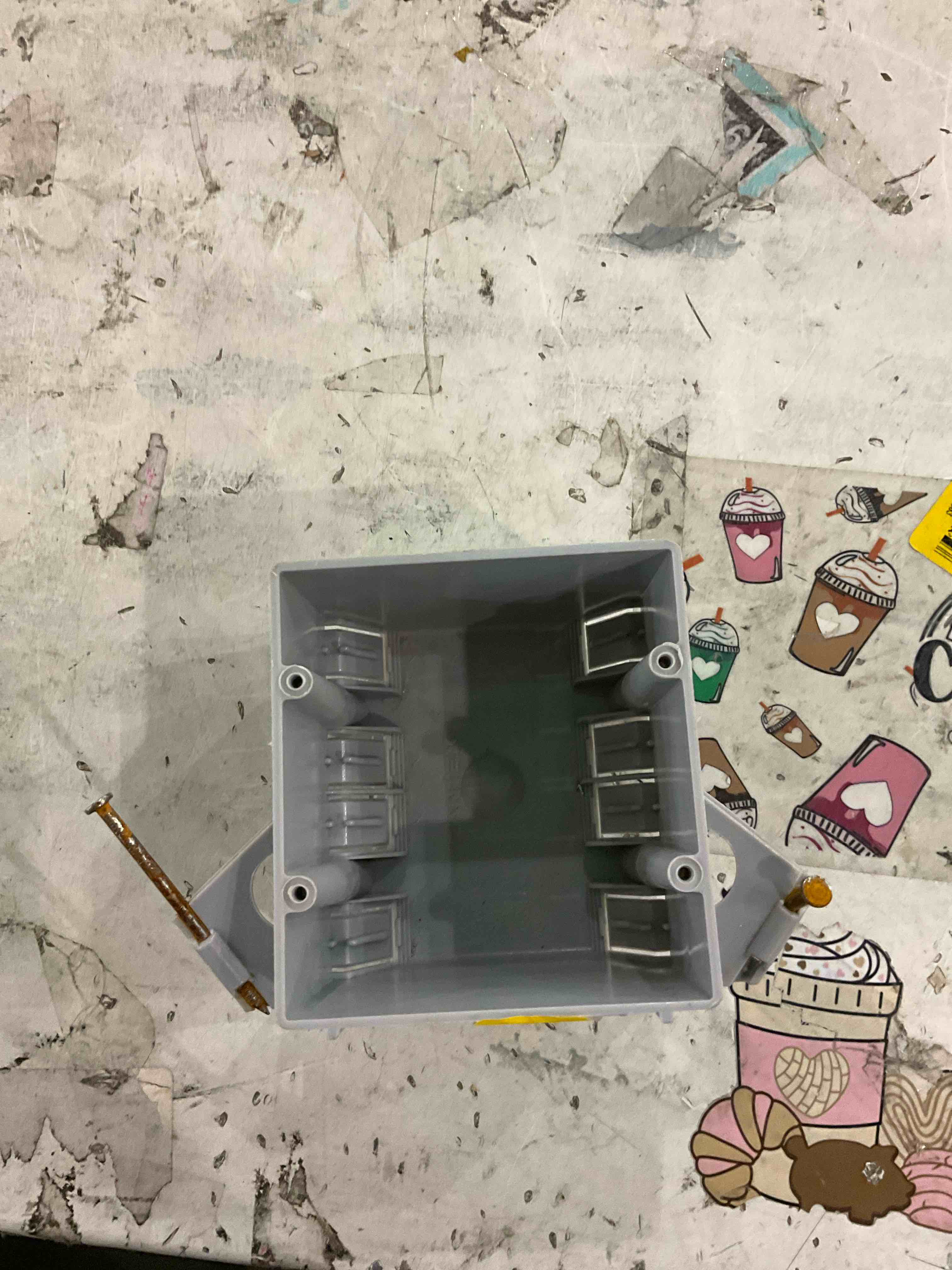 https://s3.amazonaws.com/lotting-images-prod/bidfta/TEA0281182_1736261464493.jpeg