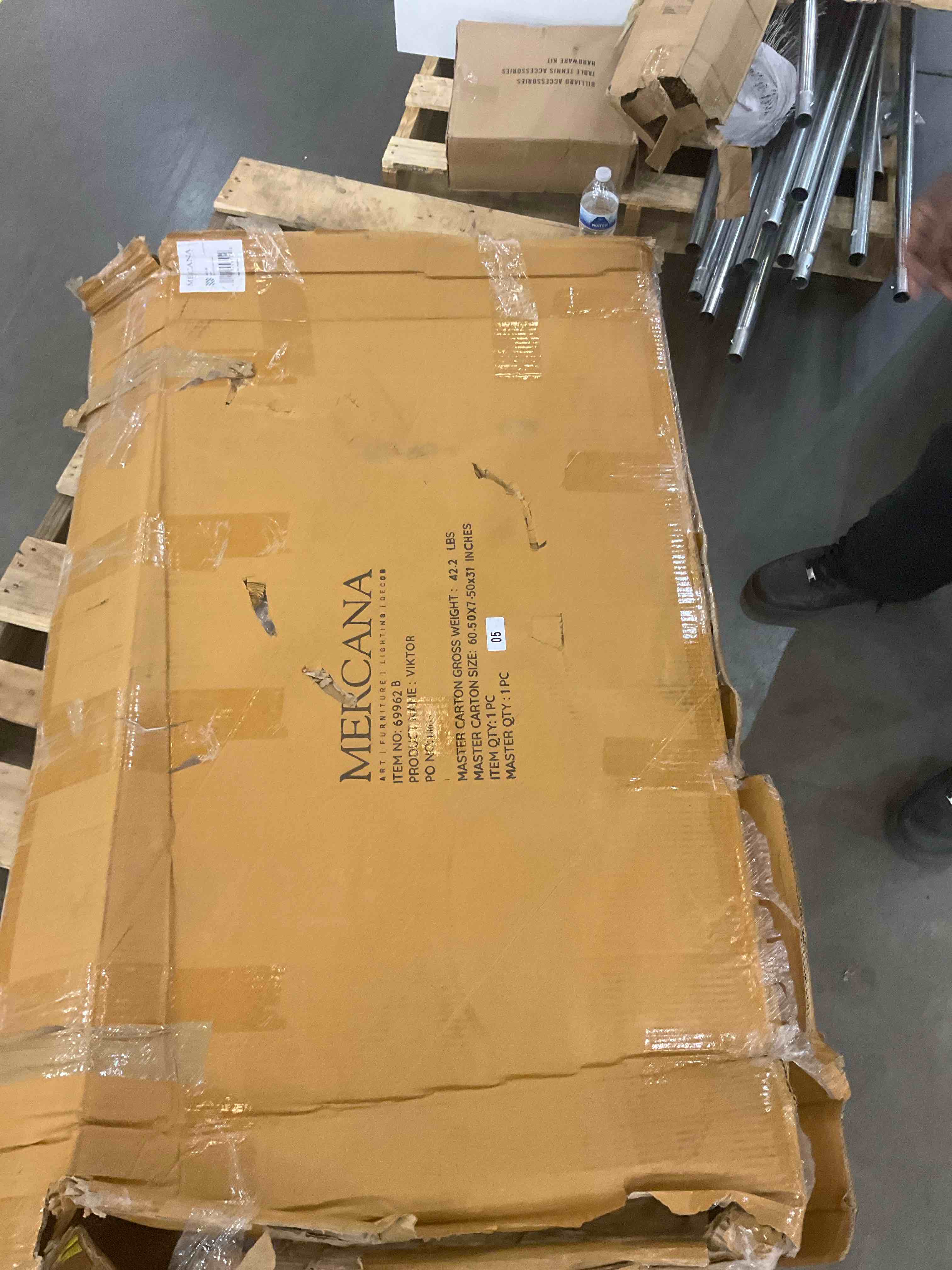 https://s3.amazonaws.com/lotting-images-prod/bidfta/TEA0283109_1729270969208.jpeg