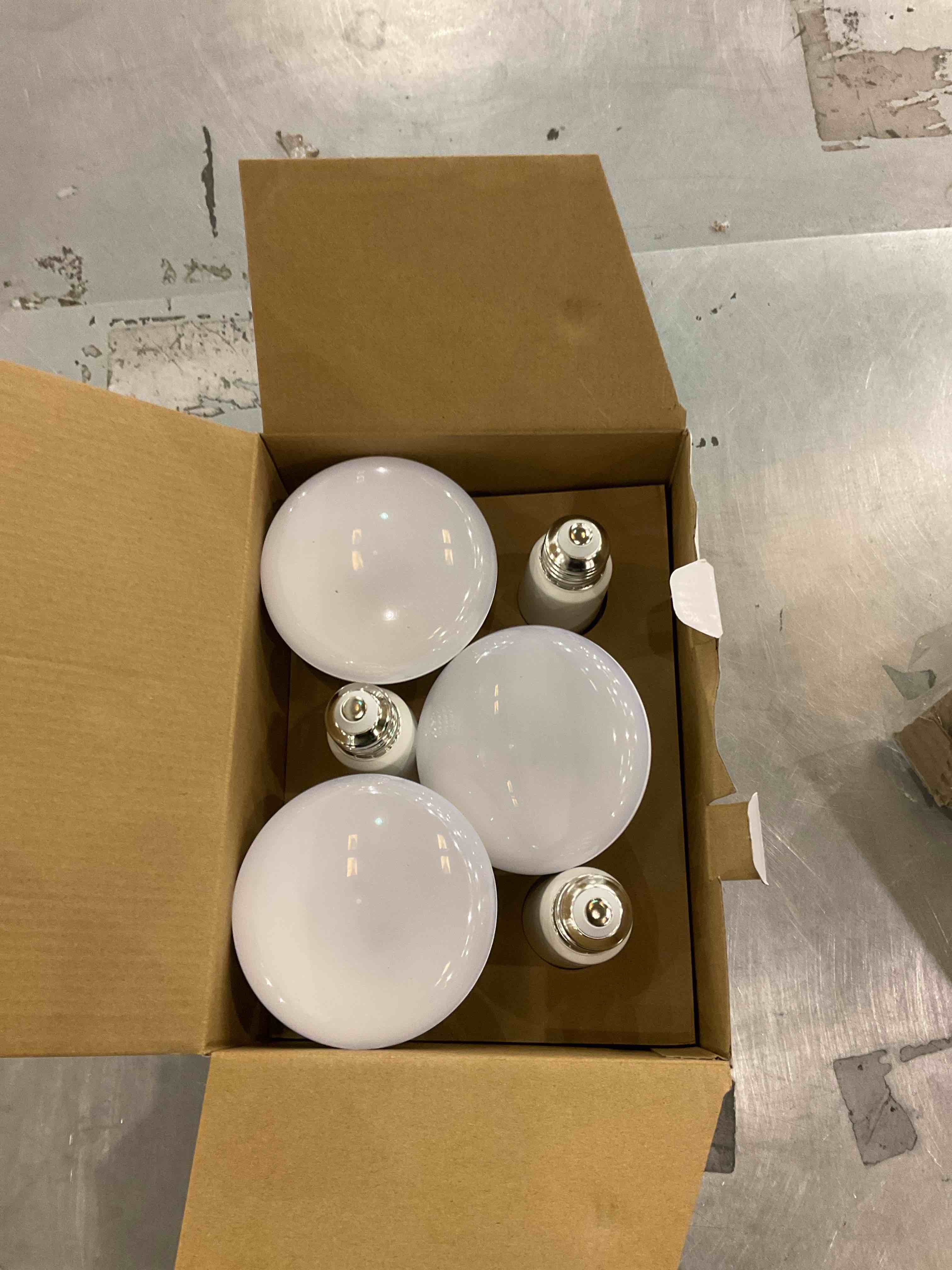 https://s3.amazonaws.com/lotting-images-prod/bidfta/TEA0283251_1729175059736.jpeg