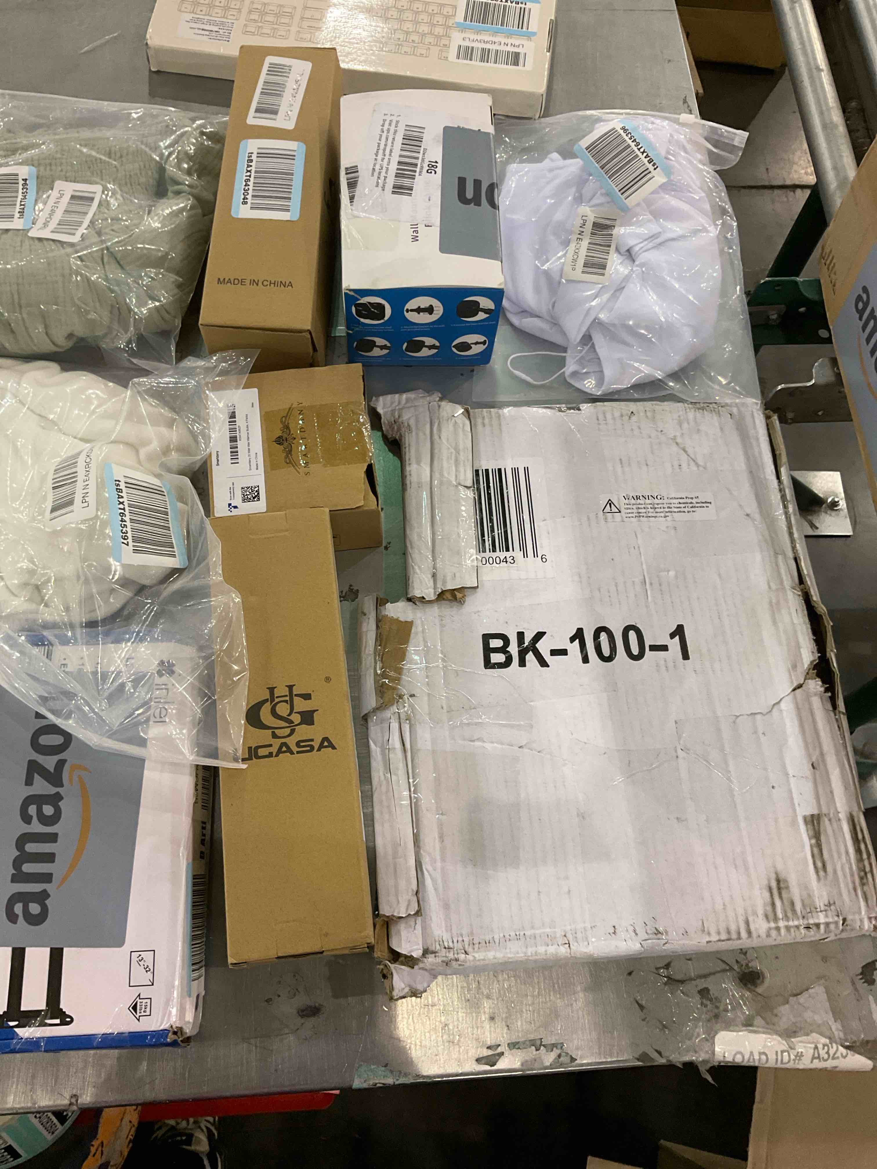 https://s3.amazonaws.com/lotting-images-prod/bidfta/TEA0283514_1728993656823.jpeg