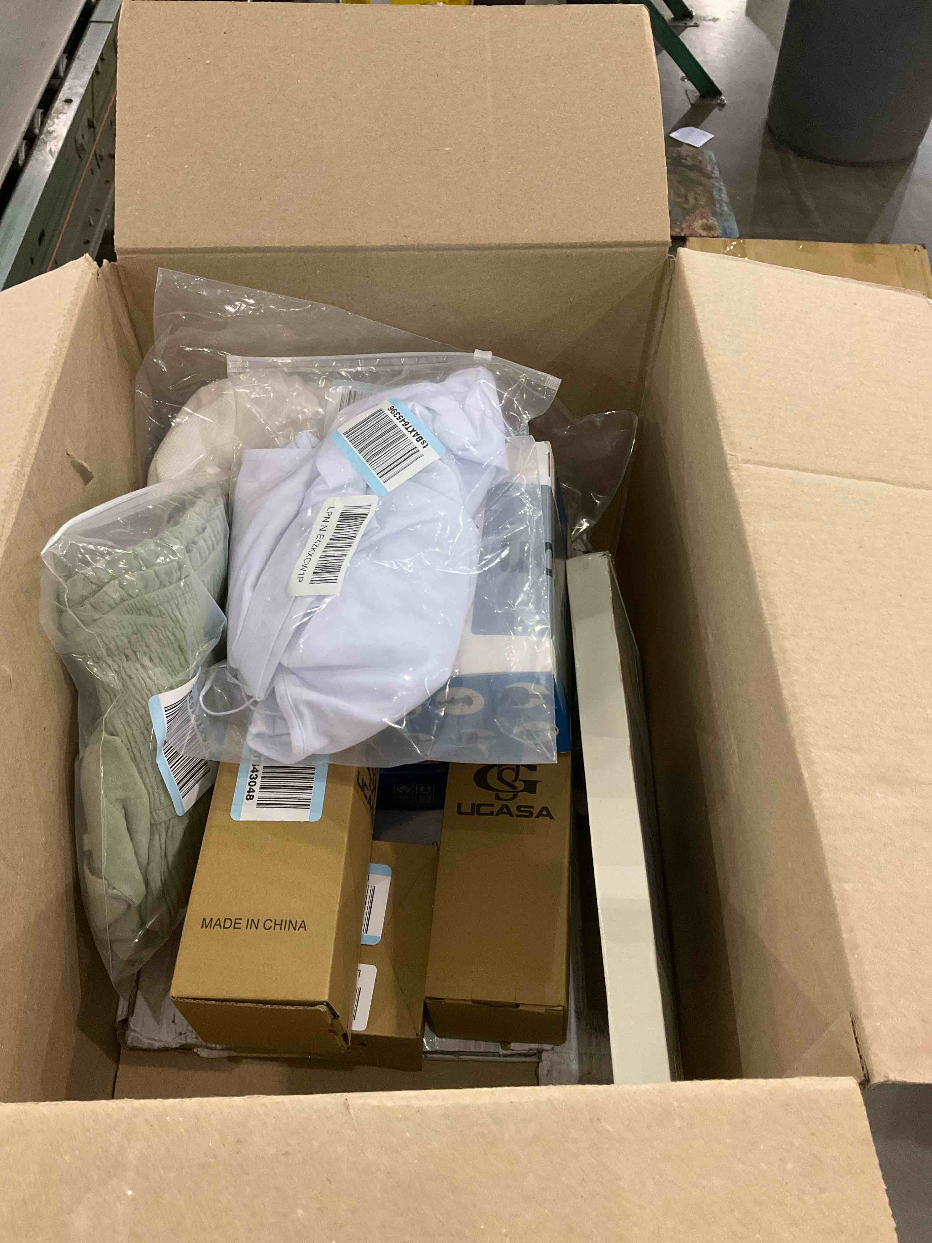 https://s3.amazonaws.com/lotting-images-prod/bidfta/TEA0283514_1728993699099.jpeg