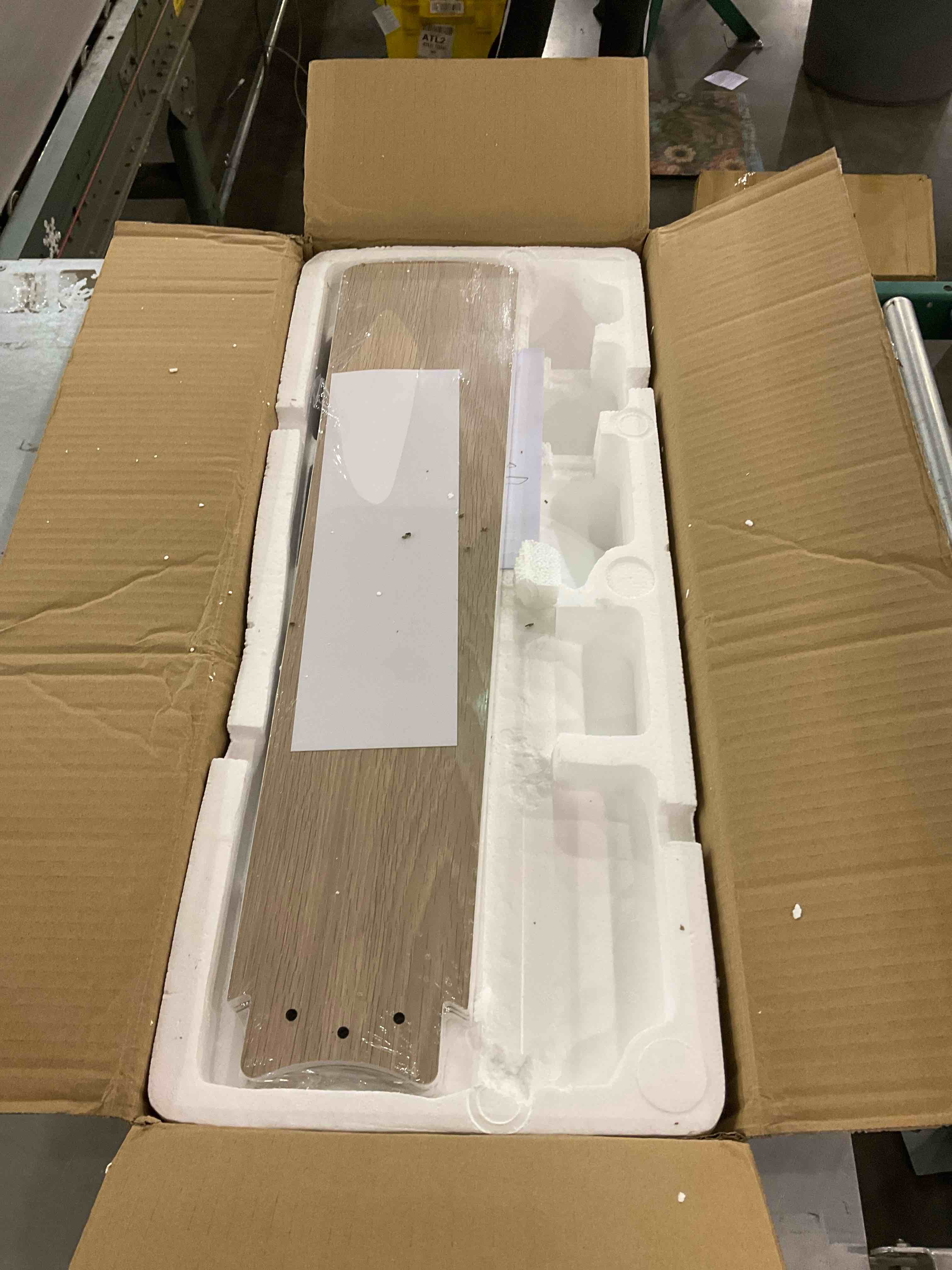 https://s3.amazonaws.com/lotting-images-prod/bidfta/TEA0283515_1728993873188.jpeg
