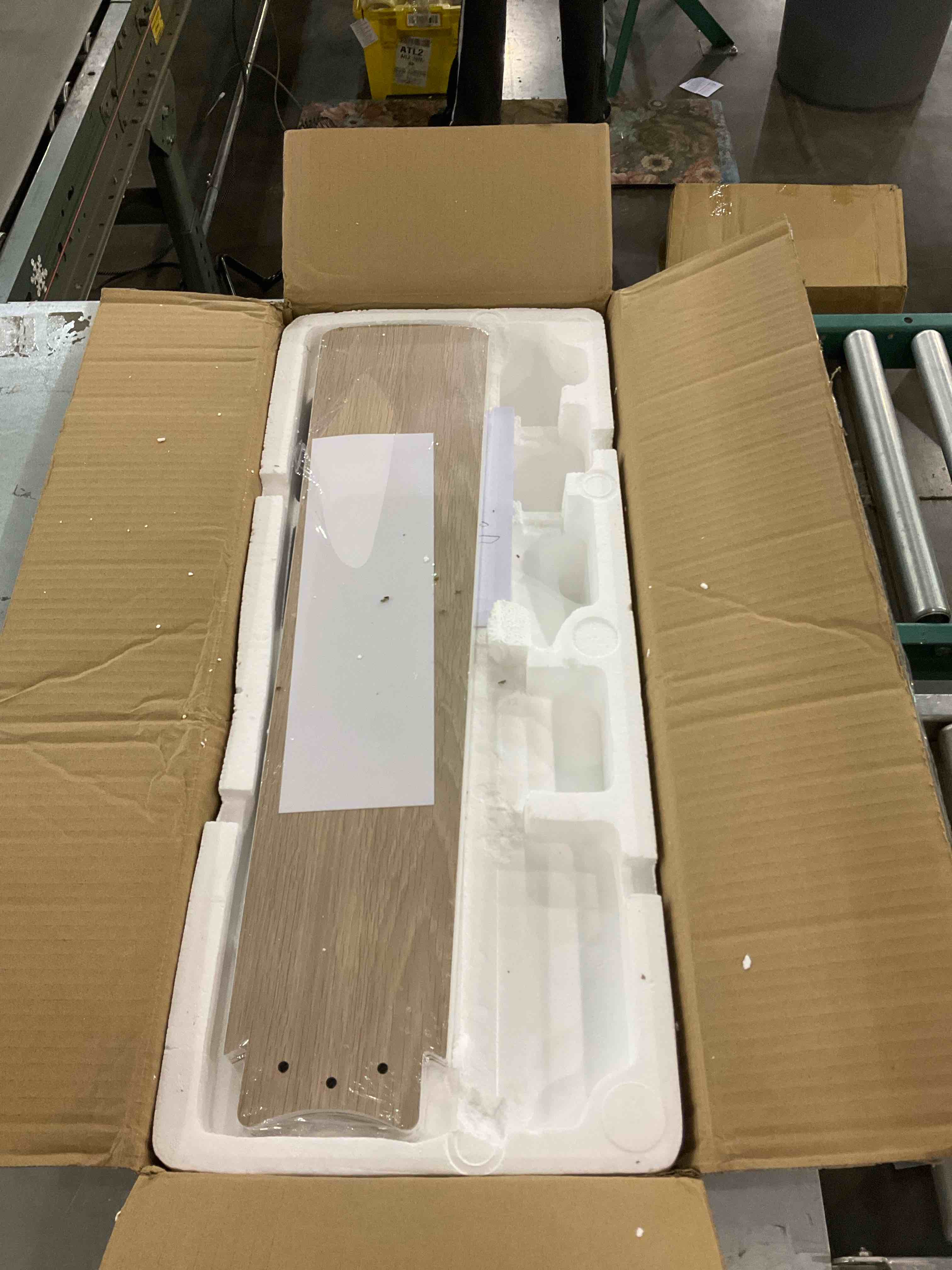 https://s3.amazonaws.com/lotting-images-prod/bidfta/TEA0283515_1728993874762.jpeg