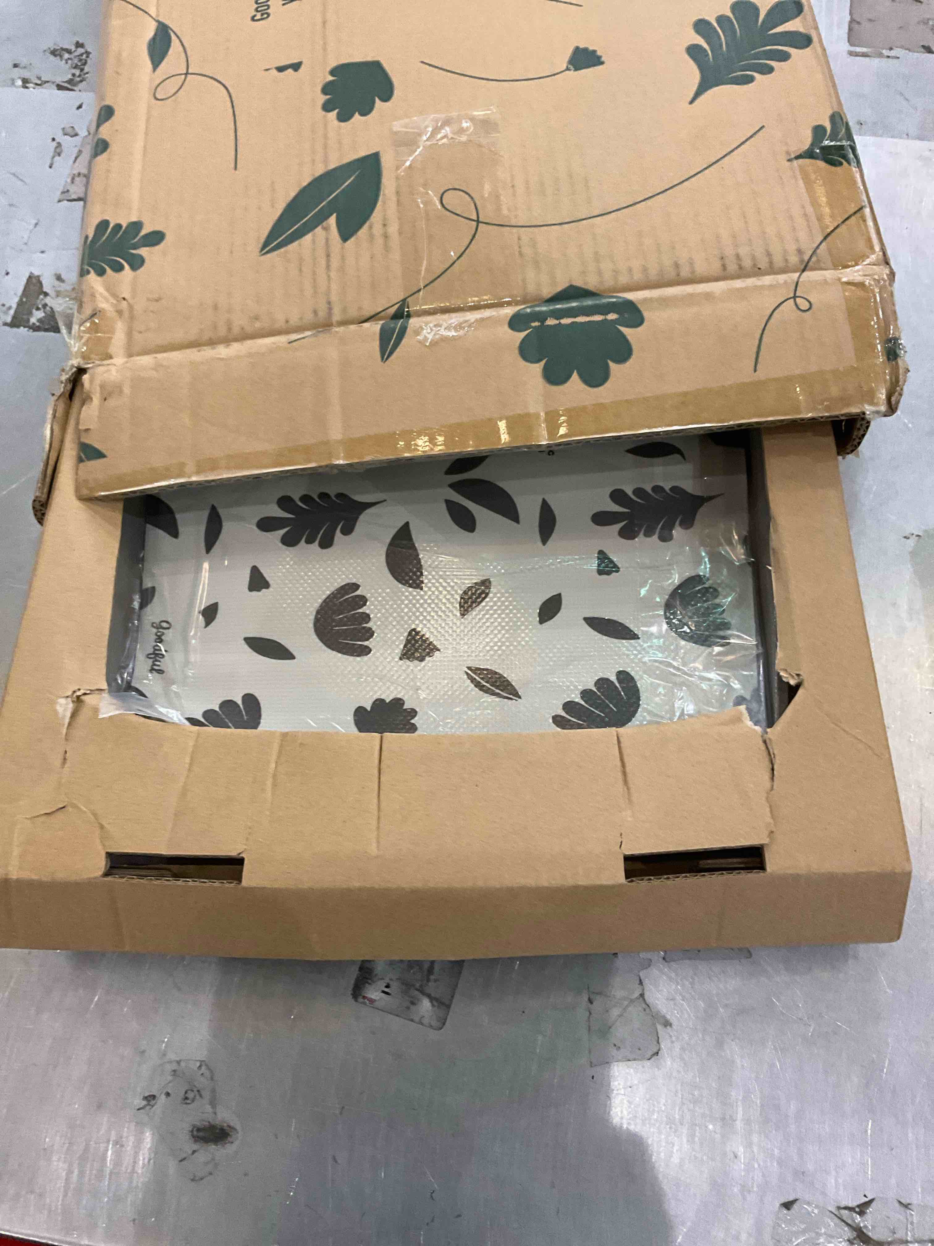 https://s3.amazonaws.com/lotting-images-prod/bidfta/TEA0283601_1728920769966.jpeg