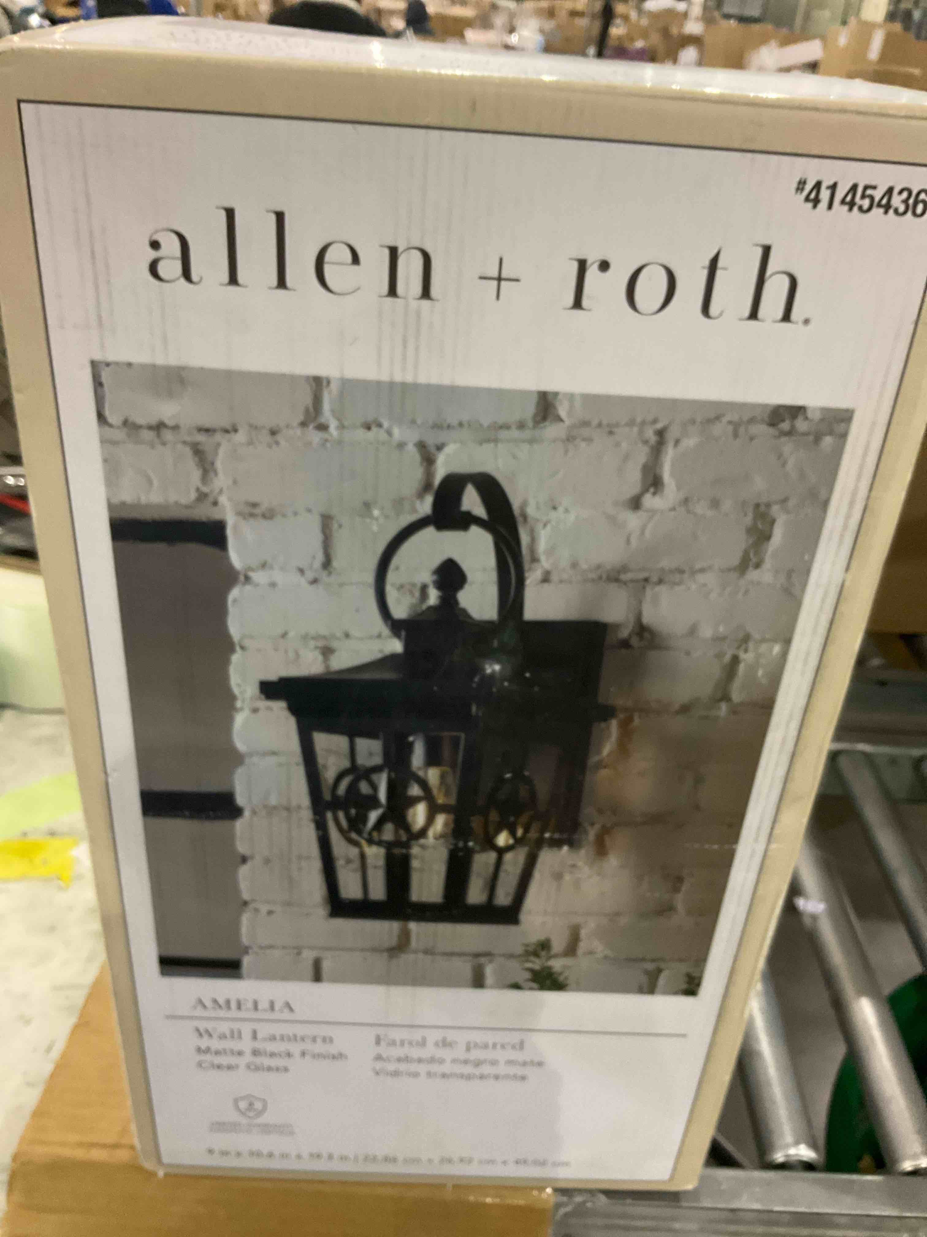 wall lantern 