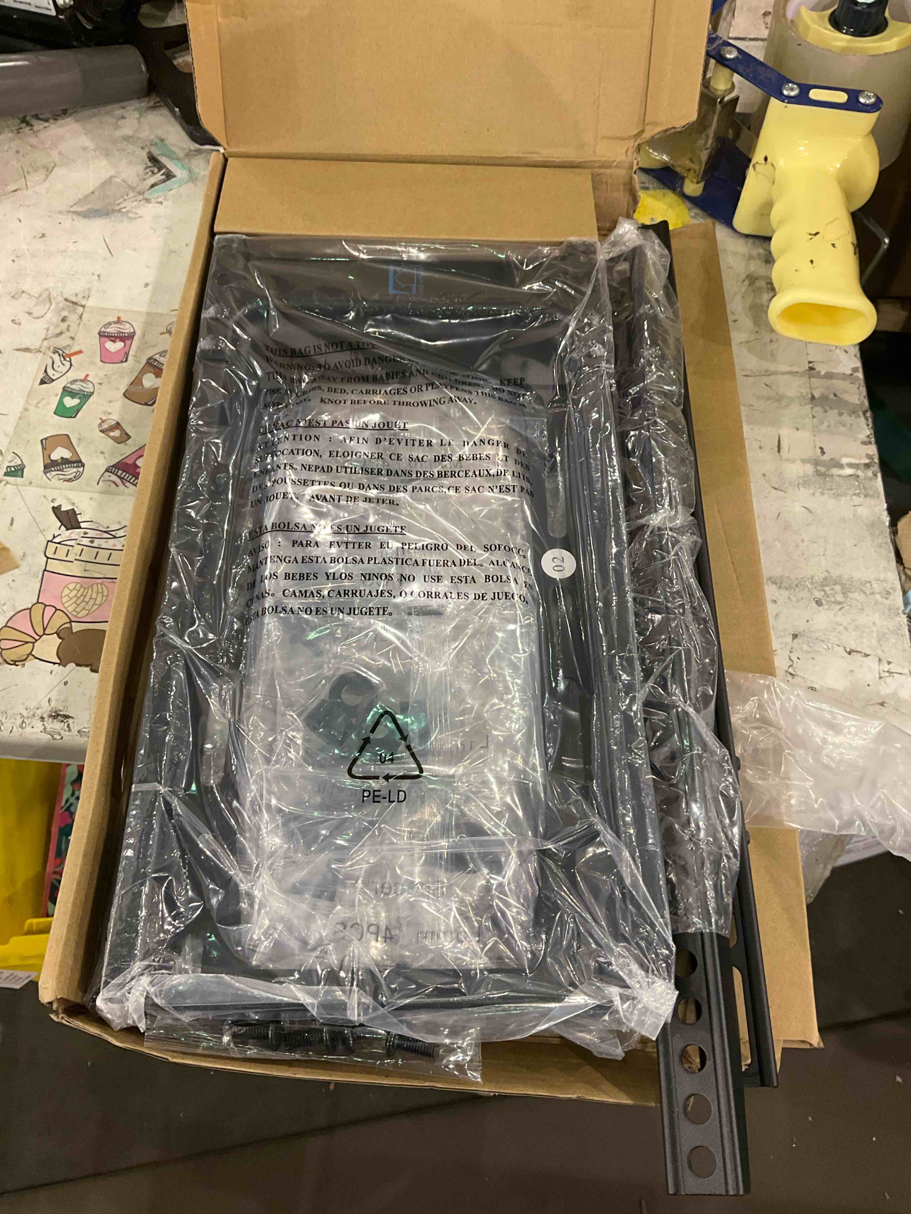 https://s3.amazonaws.com/lotting-images-prod/bidfta/TEA0285266_1737377238431.jpeg
