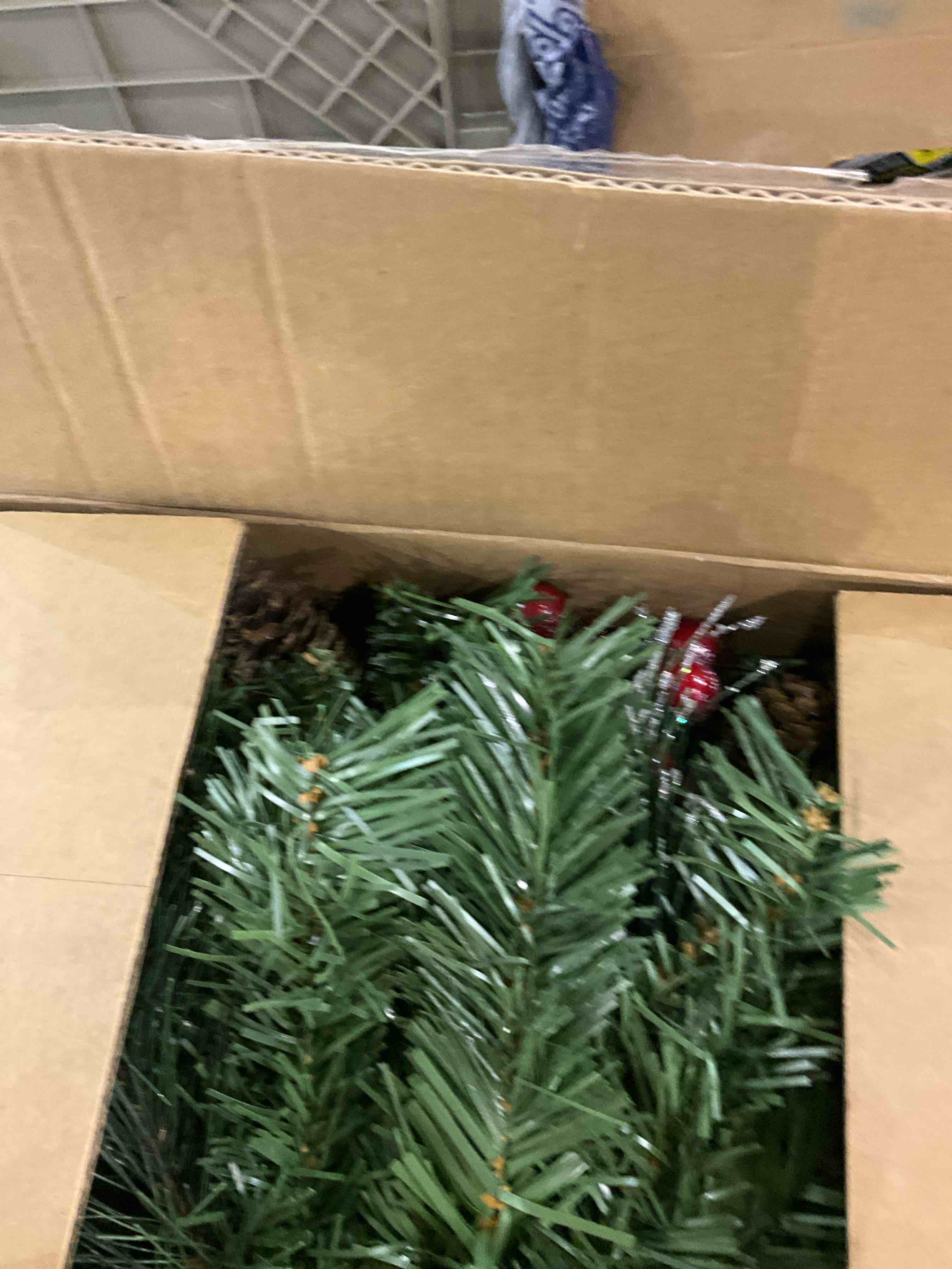 https://s3.amazonaws.com/lotting-images-prod/bidfta/TEA0285284_1737375595319.jpeg