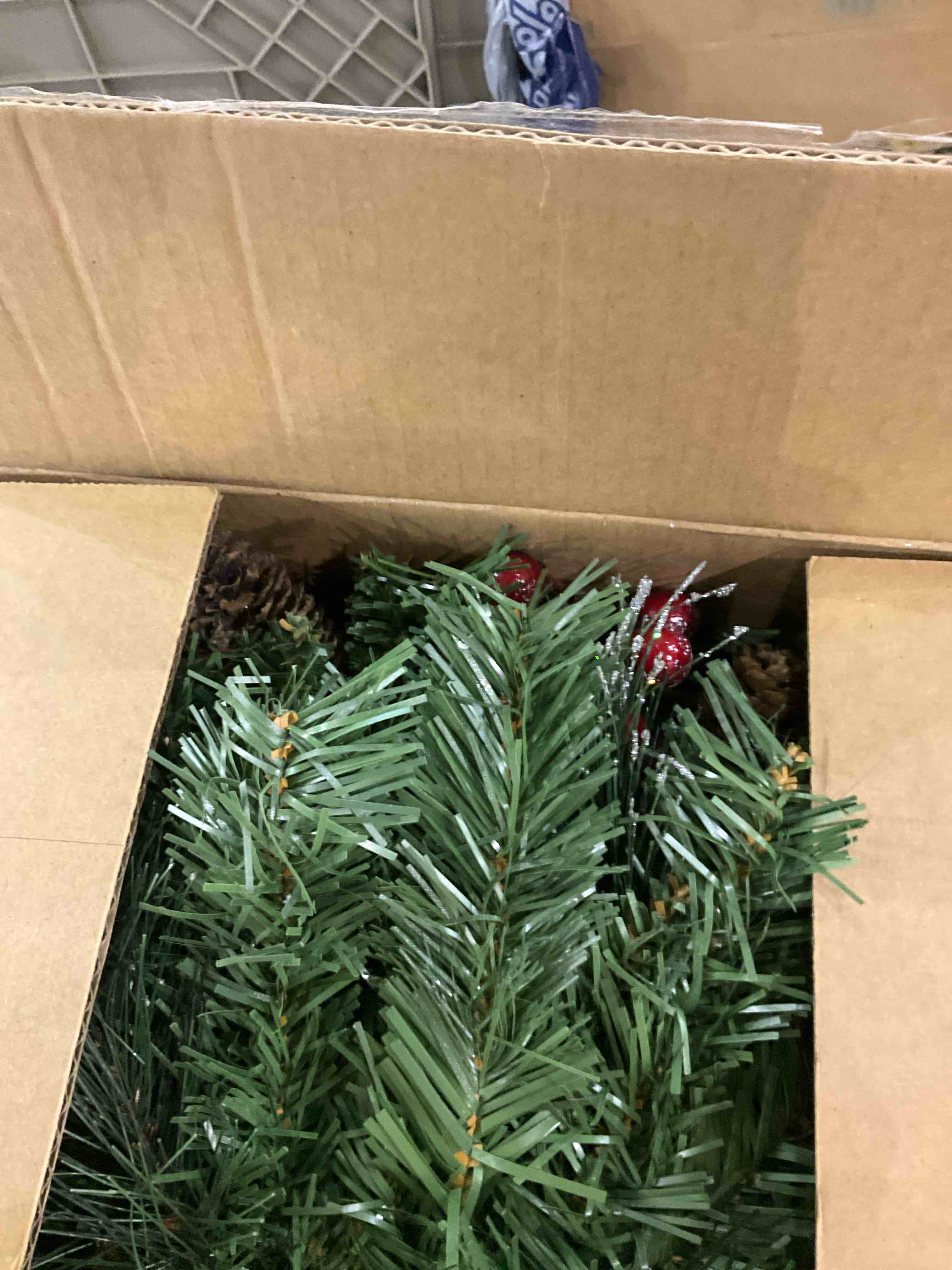 https://s3.amazonaws.com/lotting-images-prod/bidfta/TEA0285284_1737375596391.jpeg