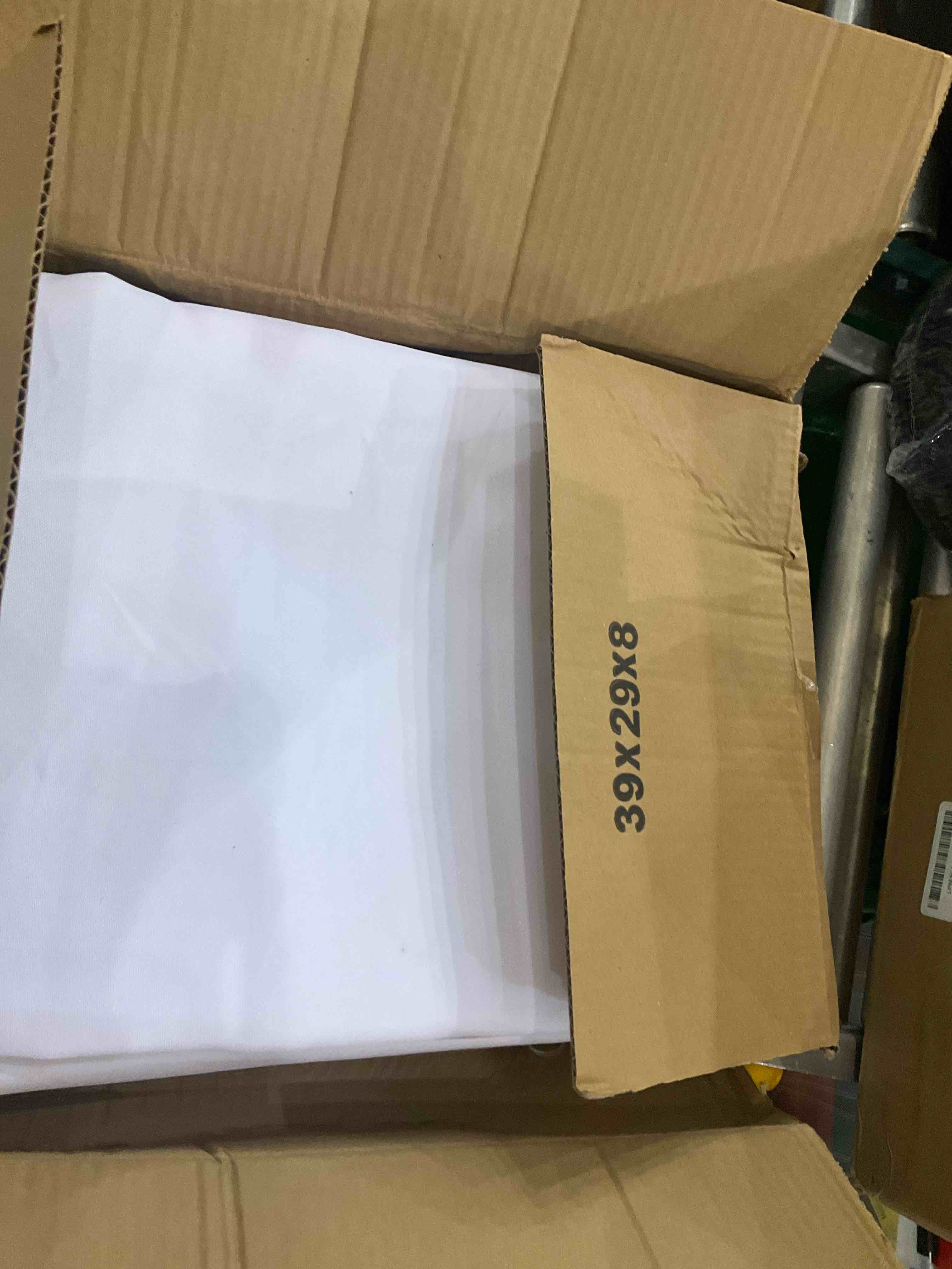 https://s3.amazonaws.com/lotting-images-prod/bidfta/TEA0286018_1737386422553.jpeg
