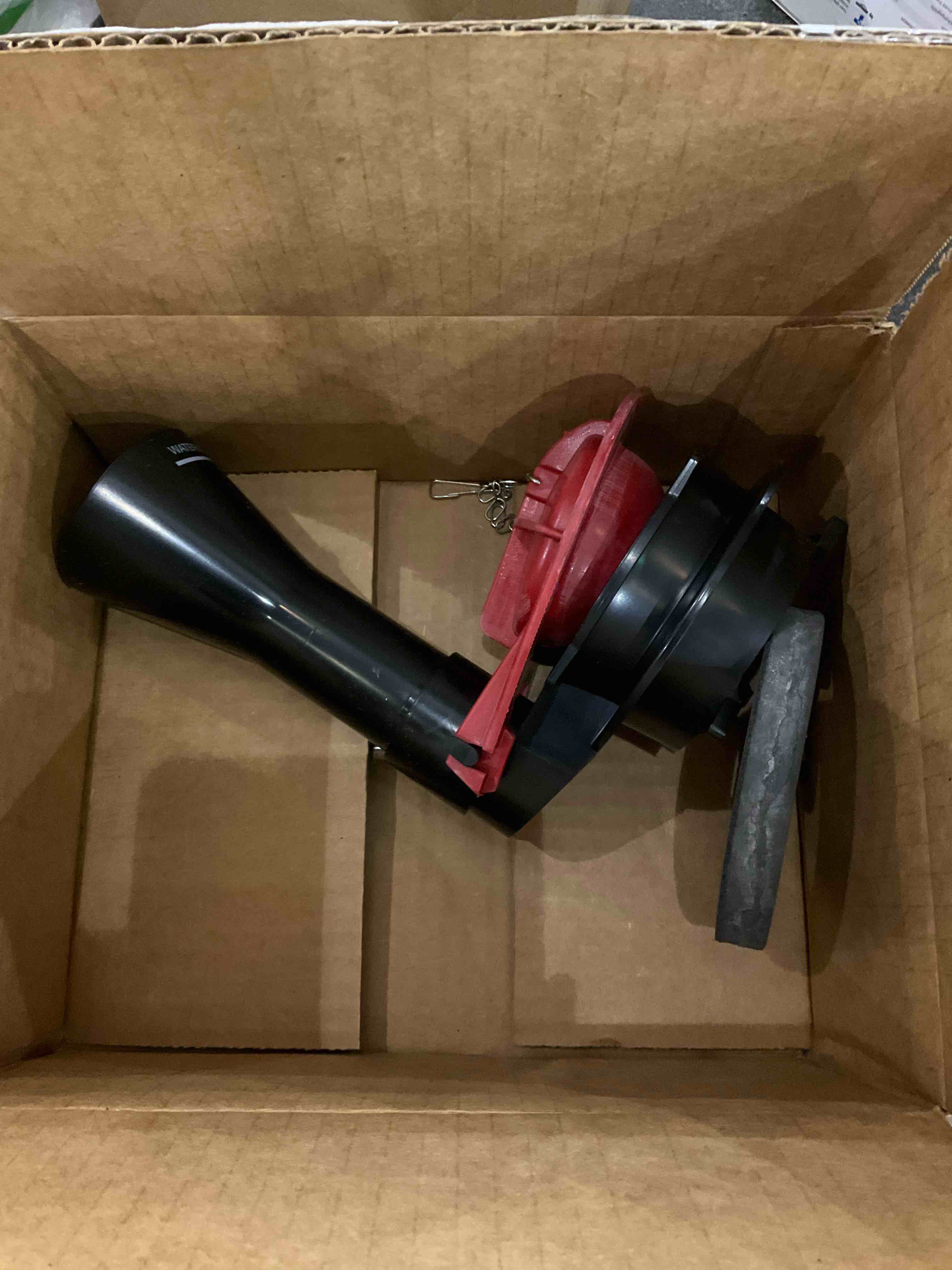 https://s3.amazonaws.com/lotting-images-prod/bidfta/TEA0286455_1737041191231.jpeg