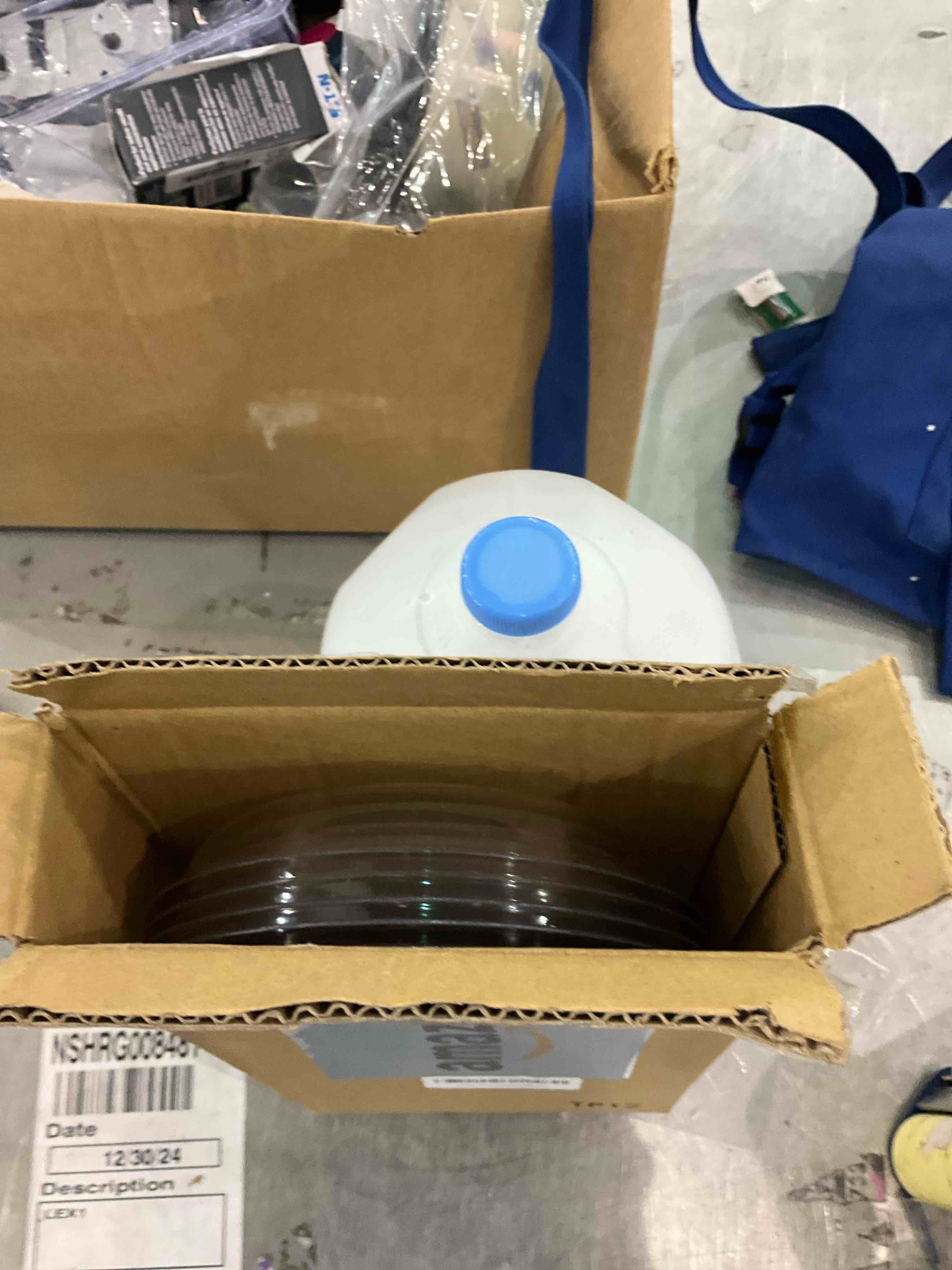https://s3.amazonaws.com/lotting-images-prod/bidfta/TEA0287064_1736277824270.jpeg